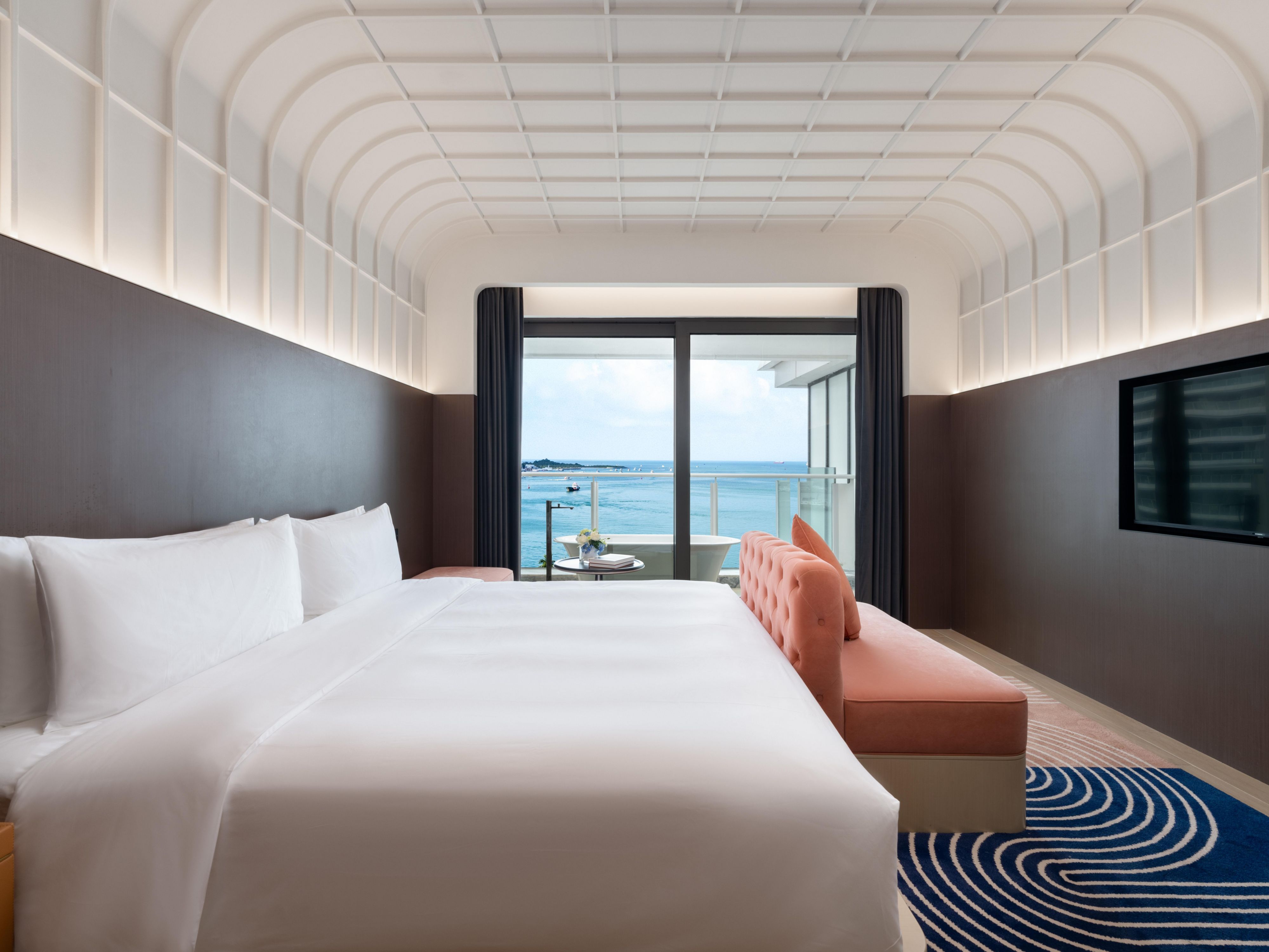 1 King Standard Oceanfront