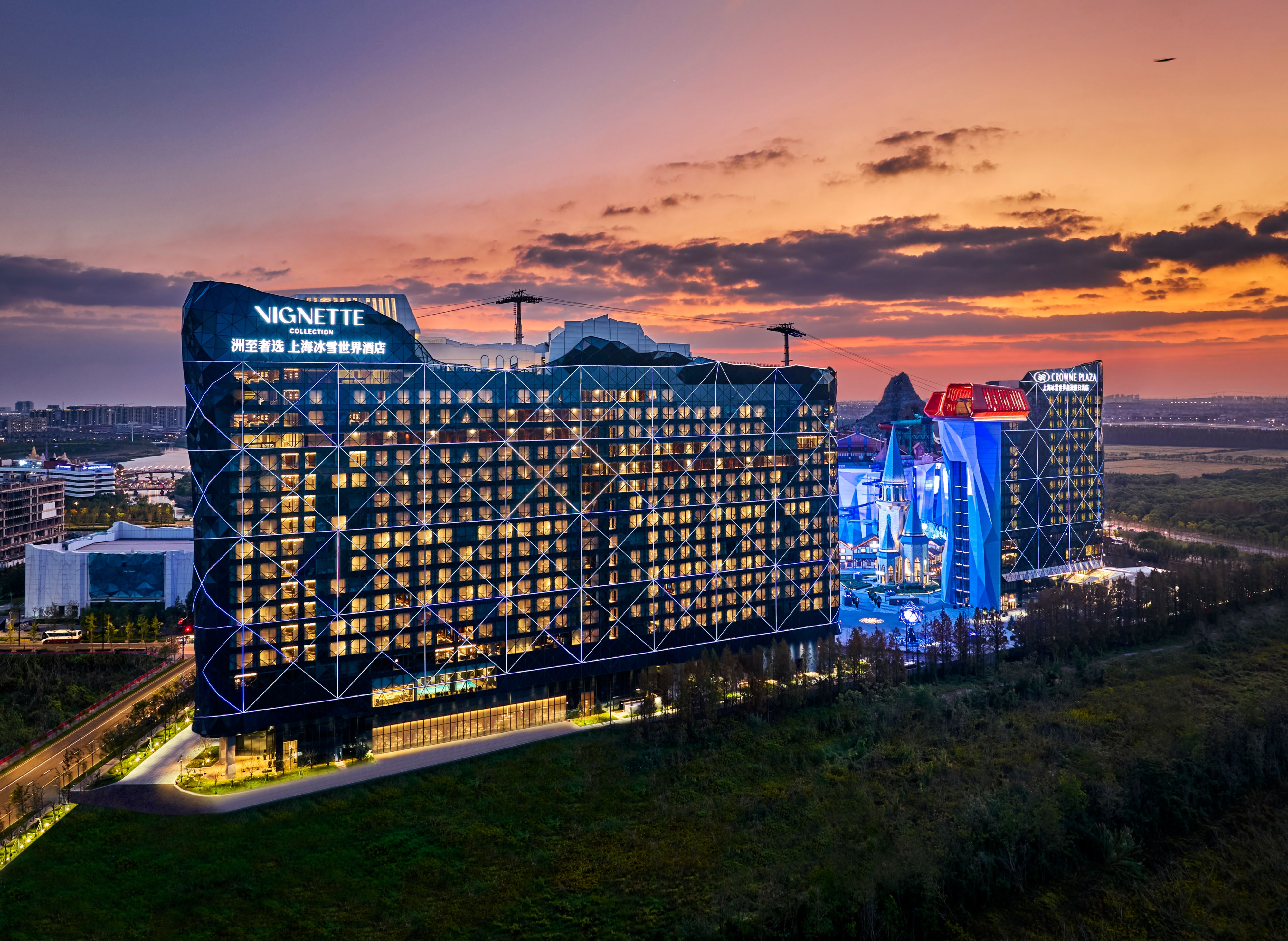 洲至奢选上海冰雪世界酒店