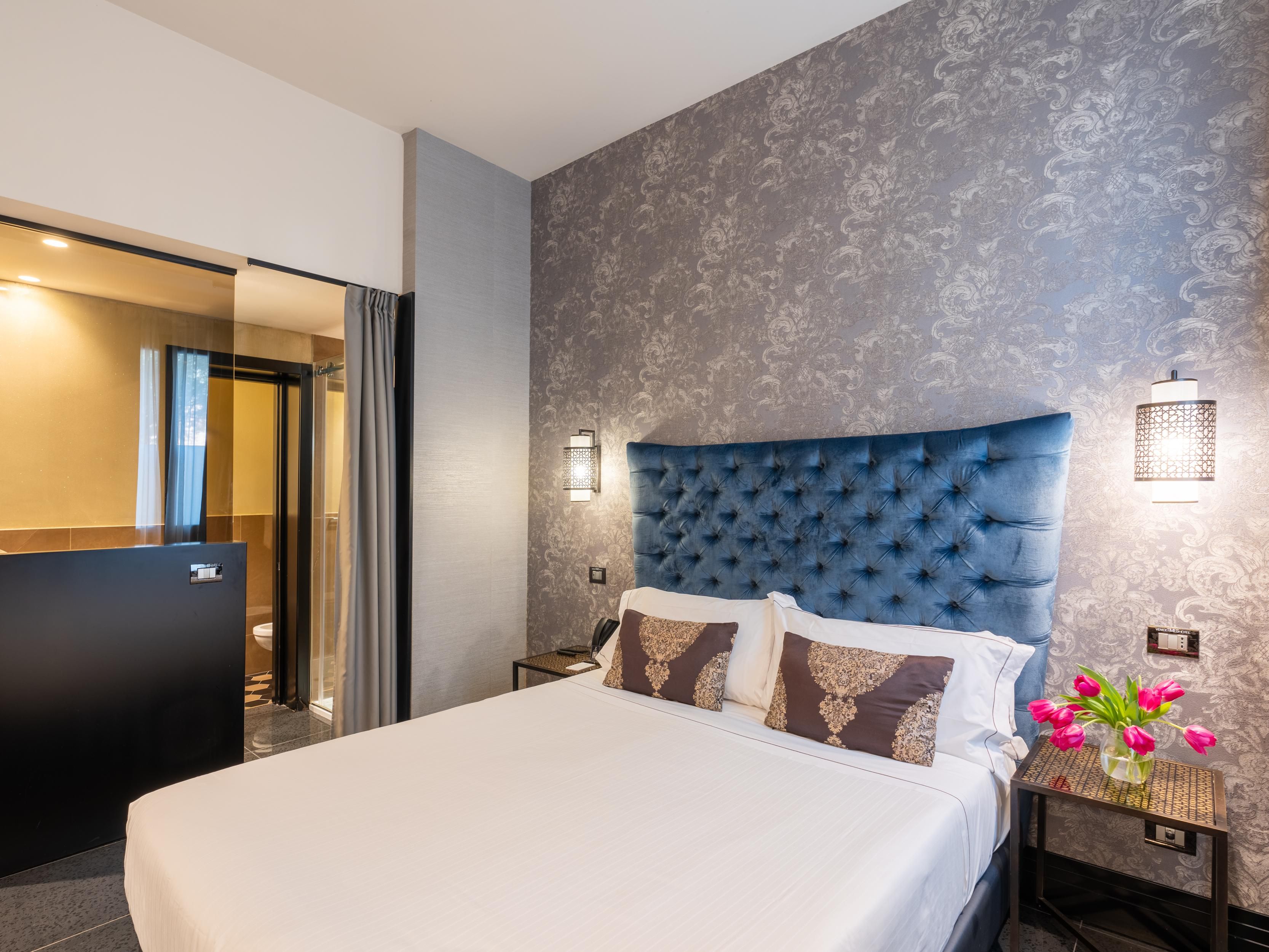 Inviting King Cosy room for ultimate comfort