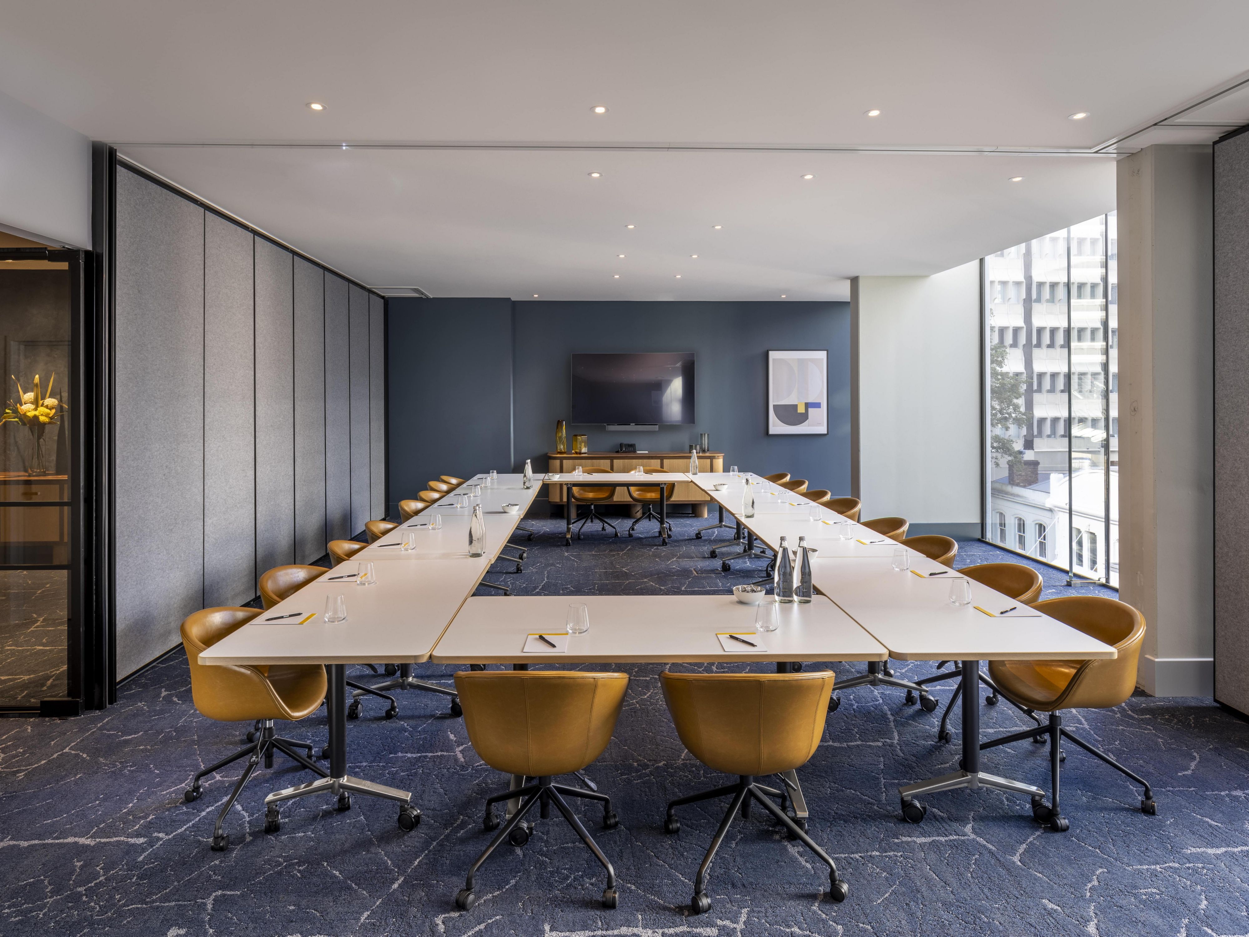 Whether you’re hosting a boardroom meeting or a cocktail-style gathering, our five flexible event spaces are designed to adapt. Accommodating 8 to 73 guests, each room includes modern tech and natural daylight, right in the centre of Auckland’s commercial district.