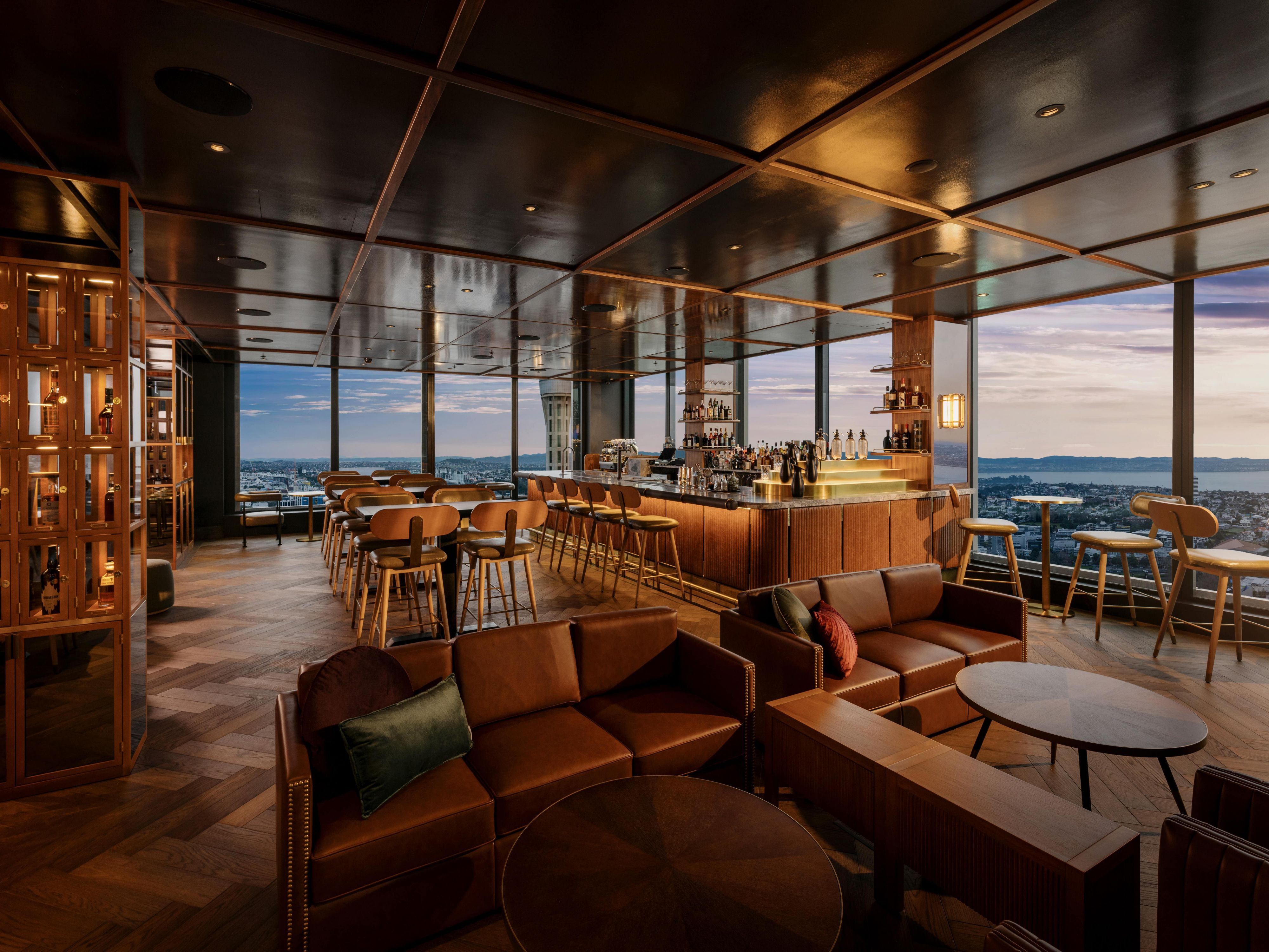 Head up to level 38 and soak in sweeping skyline views at Bar Albert, New Zealand’s highest rooftop bar. With moody interiors, an open-air terrace, and star mixologists behind the bar, it’s the perfect setting for a pre-dinner drink, a celebration, or a sky-high event.