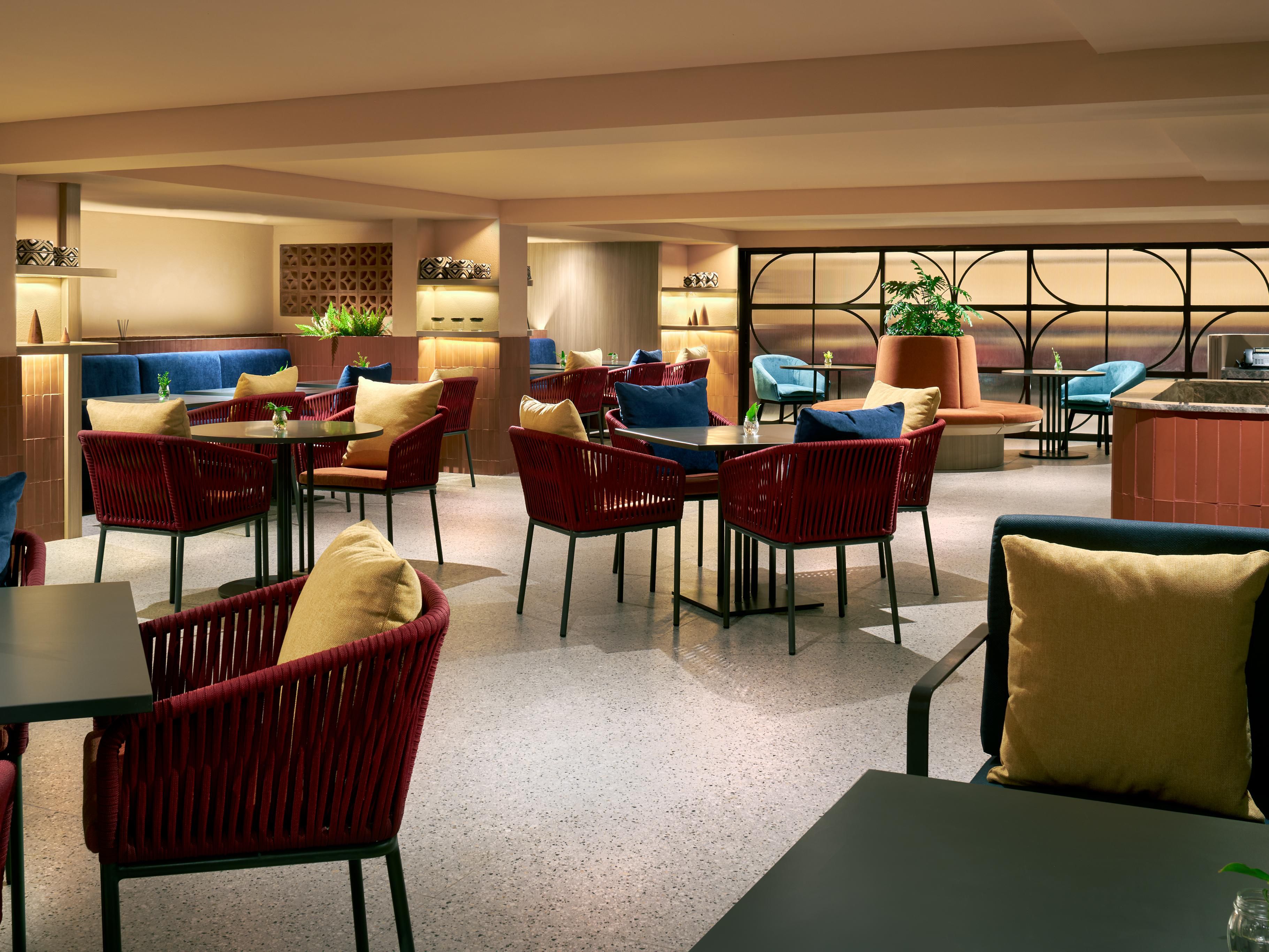 All-day Dining: From breakfast to dinner, savor diverse global and local flavors in a welcoming setting.