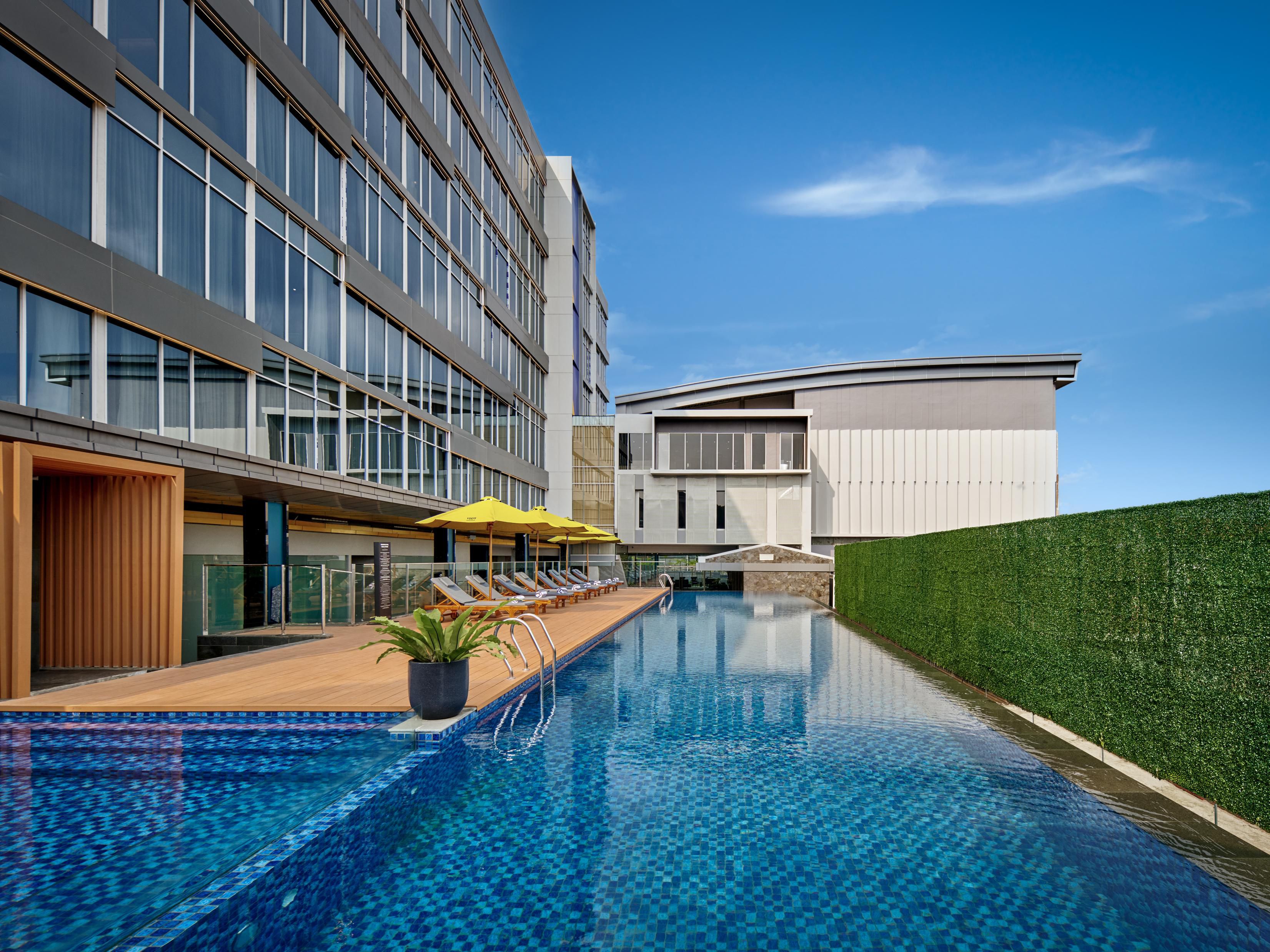 voco Bandung Setiabudi Beheizter Pool