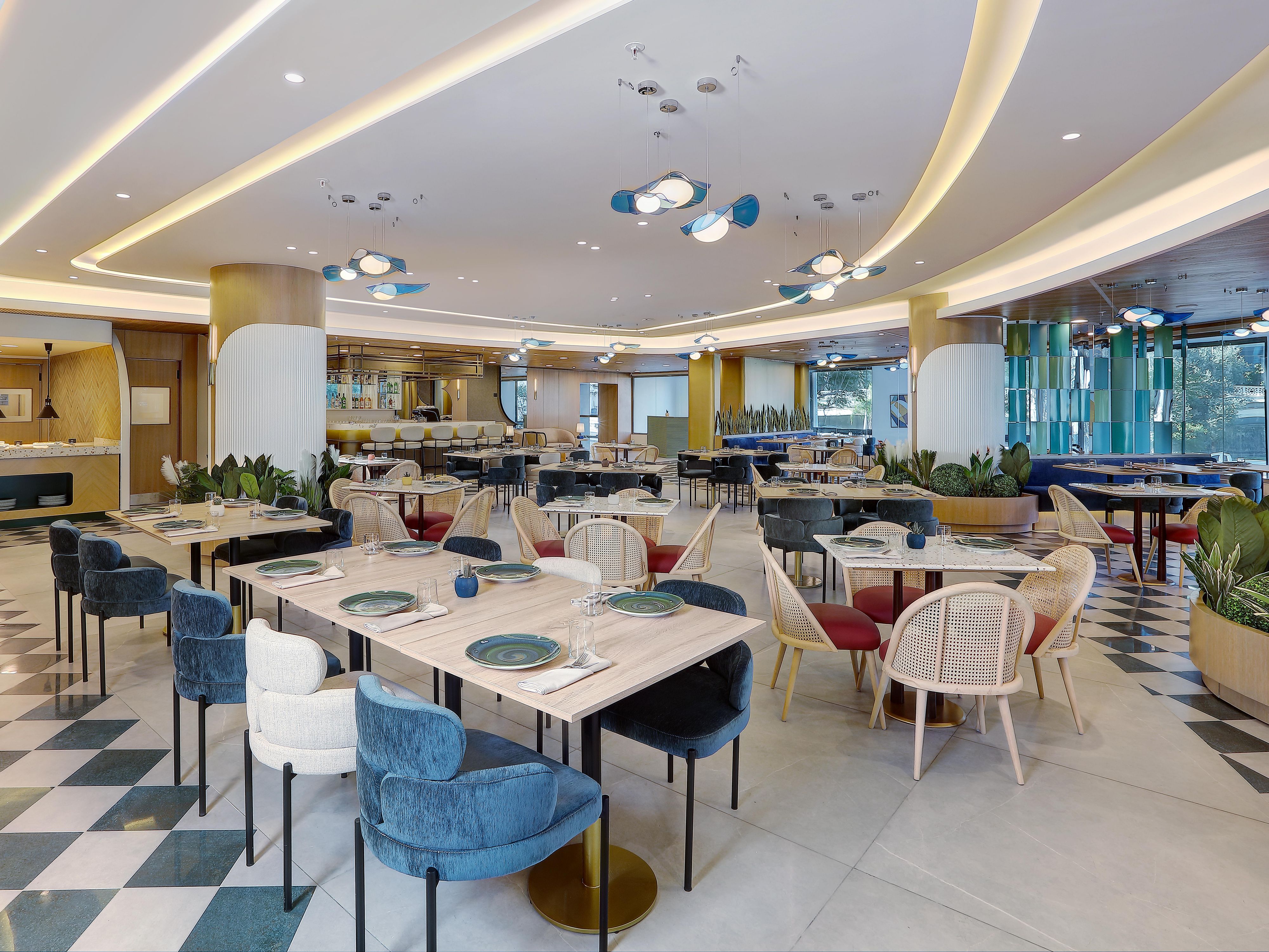 Indulge in all-day dining at voco Beirut, featuring a seasonal rooftop bar perfect for a nightcap during the warmer months. Savor tasty dishes at any time at our restaurant, unwind at the lounge bar, or enjoy 24/7 room service. Whether for a casual outing or a special celebration, book with us today to take advantage of our exclusive offers.