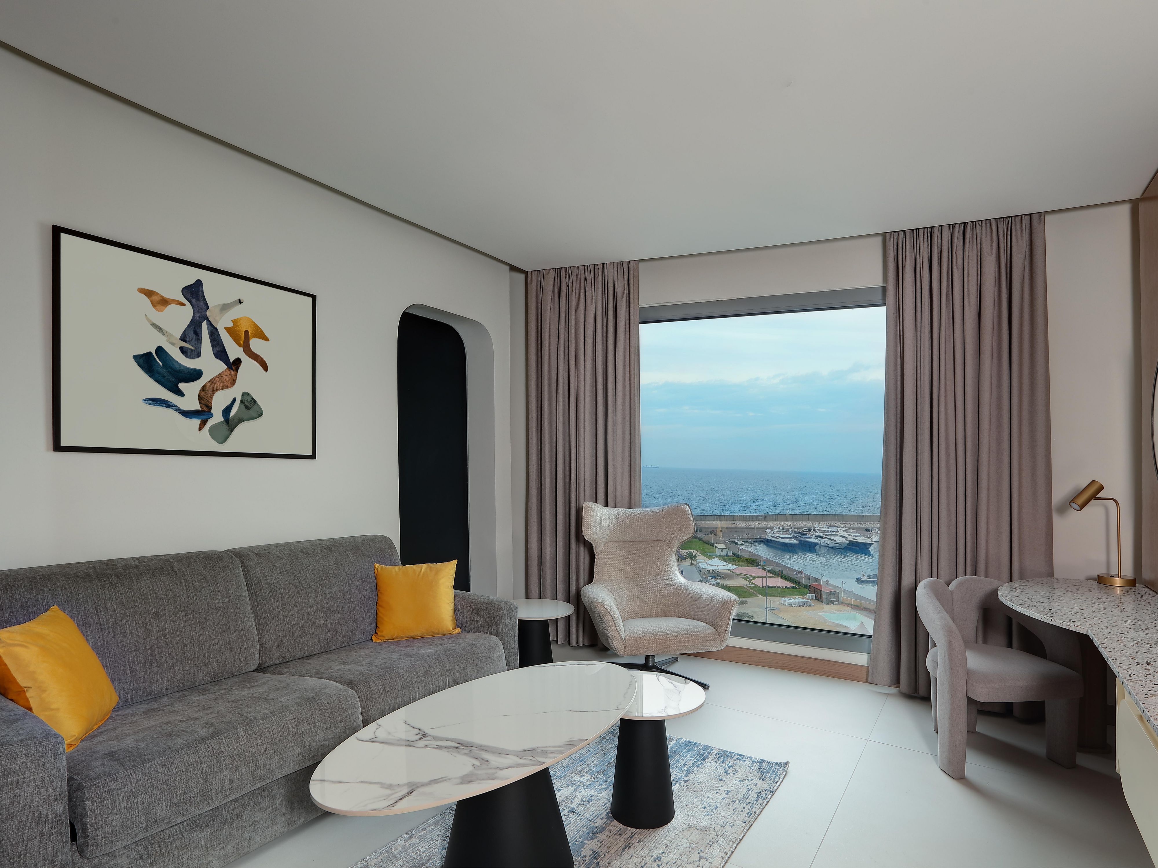Enjoy panoramic sparkling Mediterranean Sea views from our sea view rooms and suites. Accommodating 3 to 6 guests, our hotel rooms range from cozy one-bedroom suites to spacious two-bedroom duplexes. For extended stays, we recommend our suite with a fully equipped kitchenette, perfect for families and groups.
.