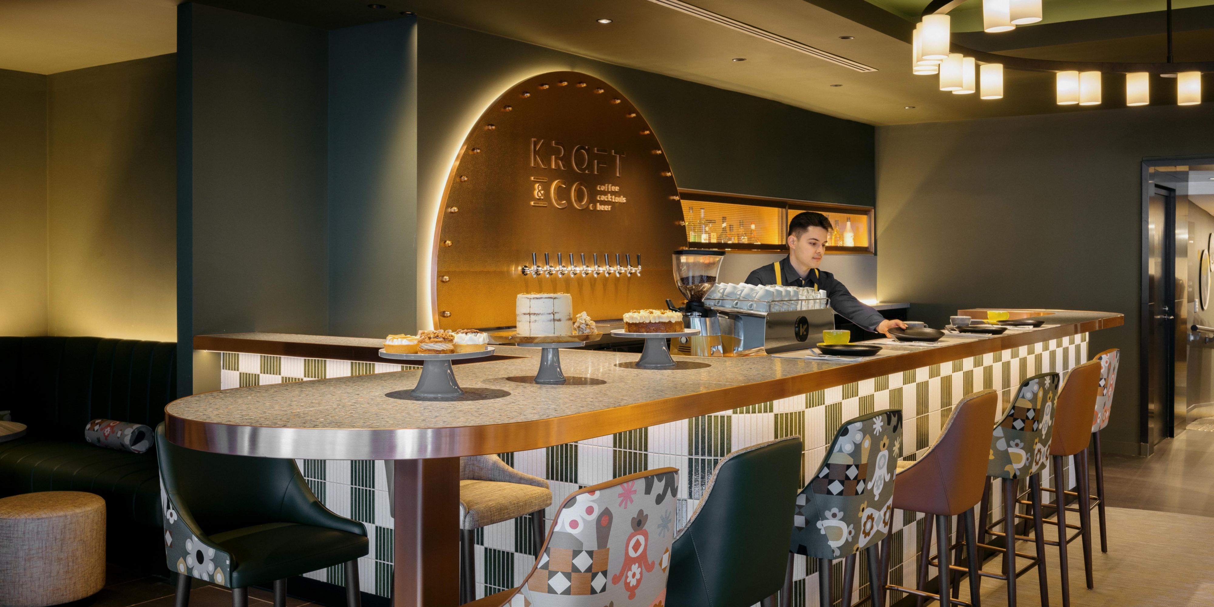 Our ground-floor restaurant Kraft & Co. is your go-to for barista coffee and tasty light meals. Offering sit-down and takeaway breakfast options along with a crowd-pleasing all-day menu that heroes fresh Australian produce, Kraft & Co. will keep you caffeinated and satisfied throughout your stay in Brisbane.