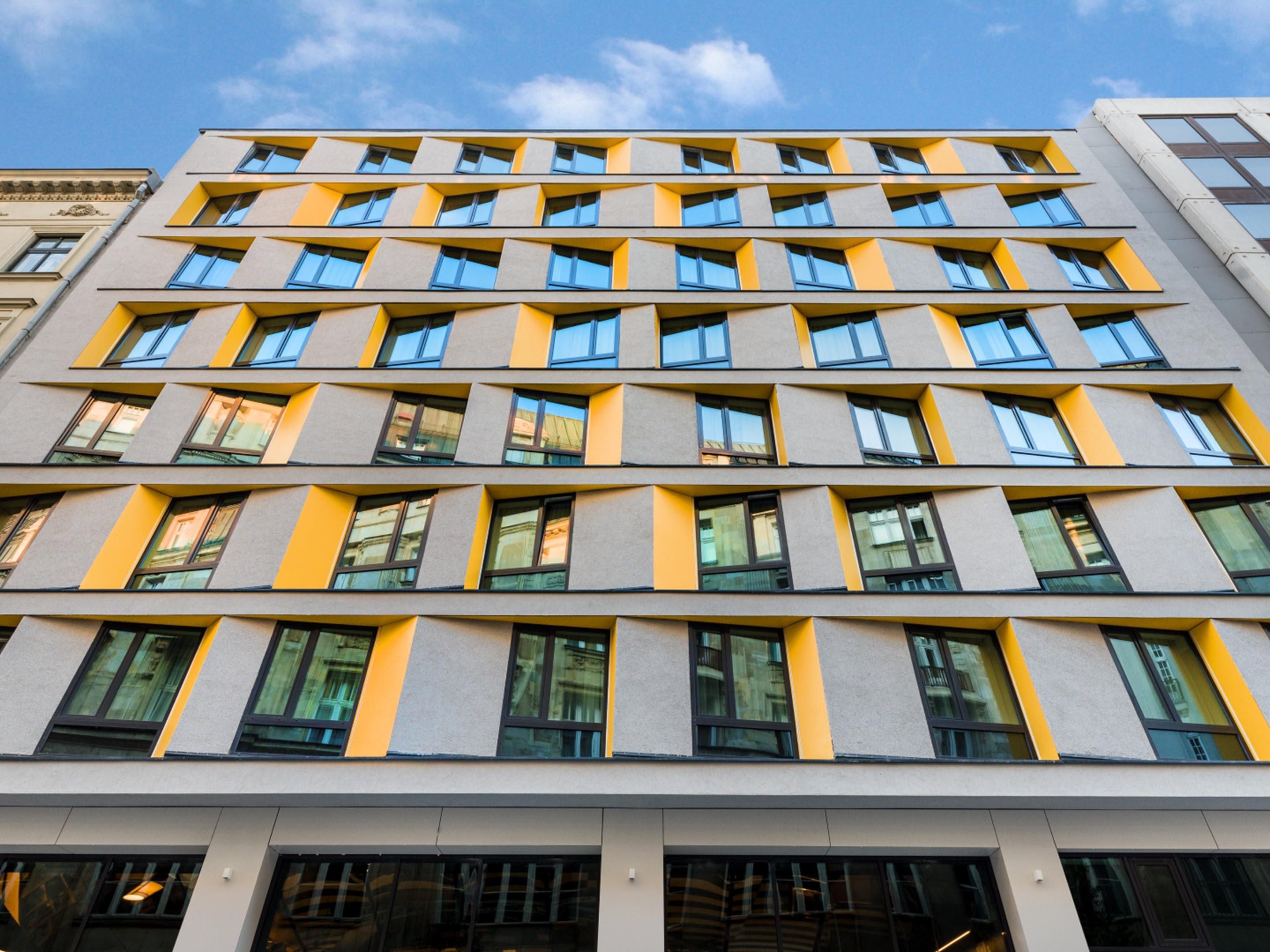 voco Budapest - D8 Hotel Exterior