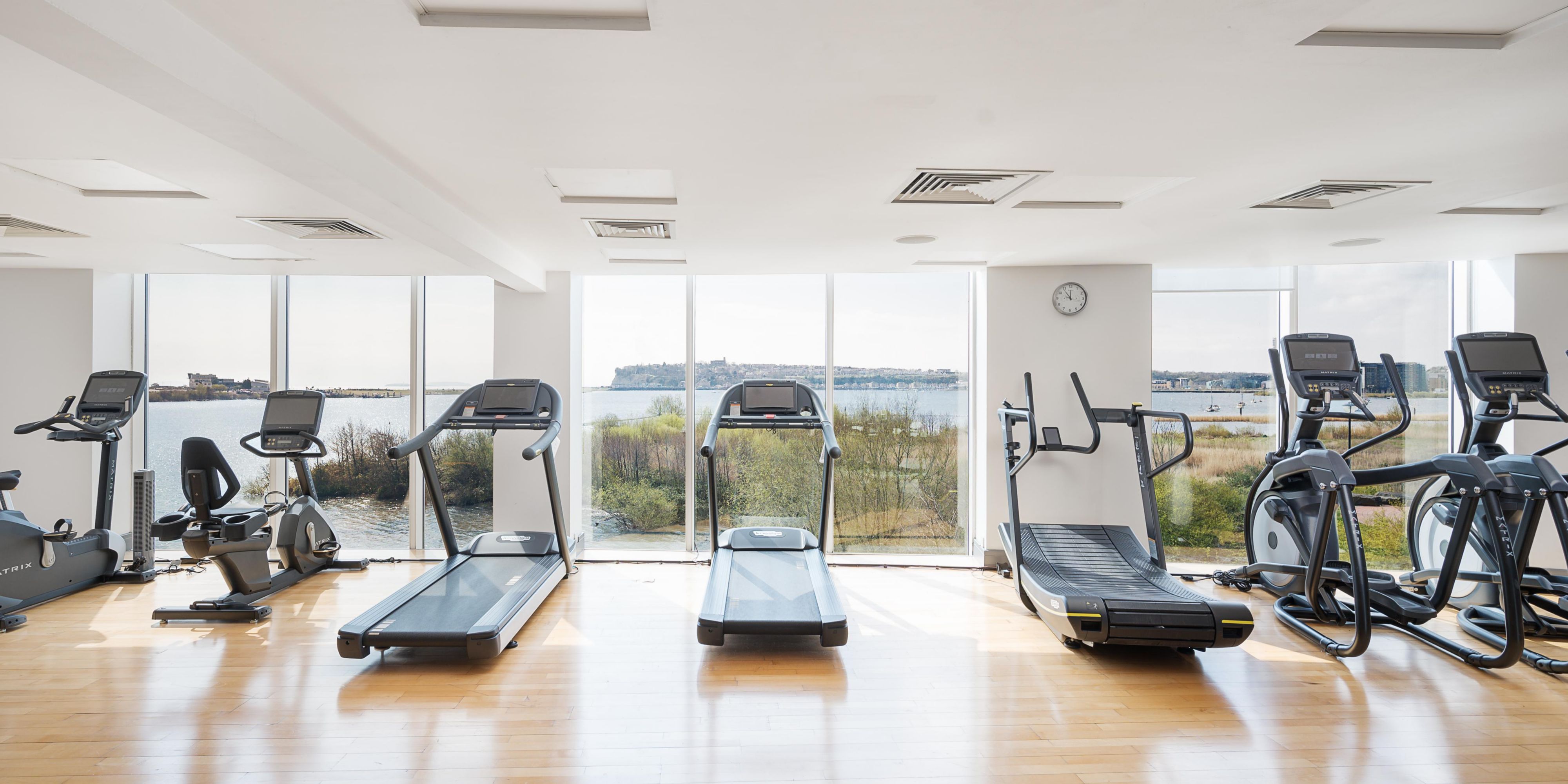 Enjoy the newly renovated gym at the Spa at St David's! Fully equipped with the latest fitness technology and a wide range of machines to suit all workout styles. Whether you're into strength training, cardio, or functional fitness, our modern and spacious environment offers everything you need to achieve your goals.