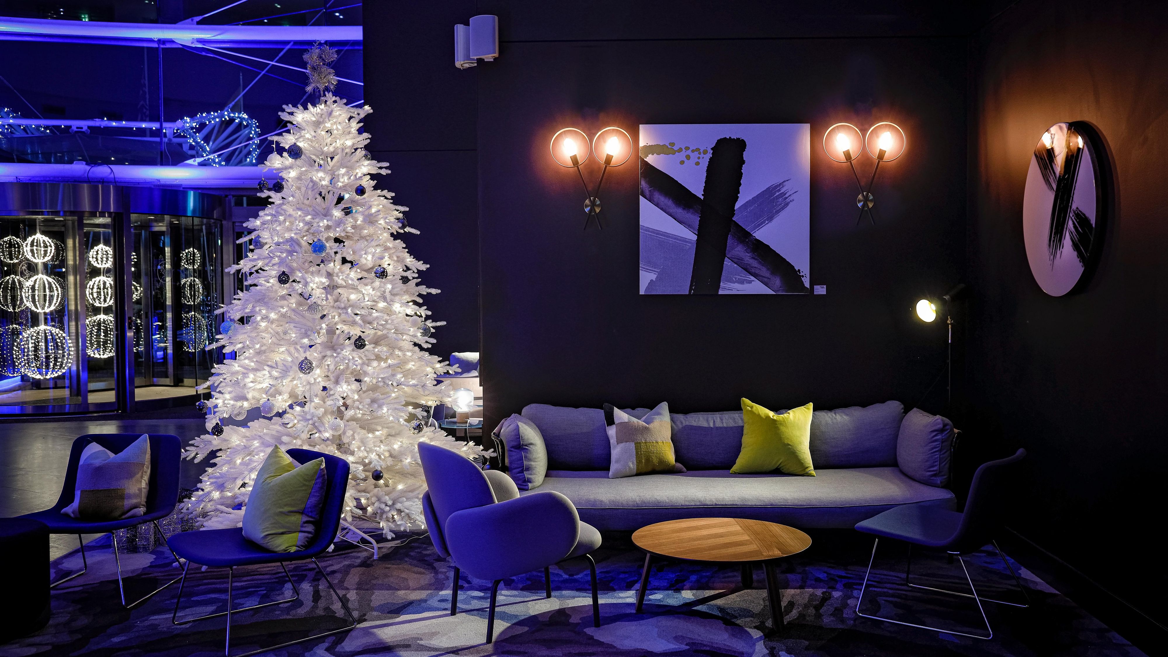 Lobby with christmas decorations