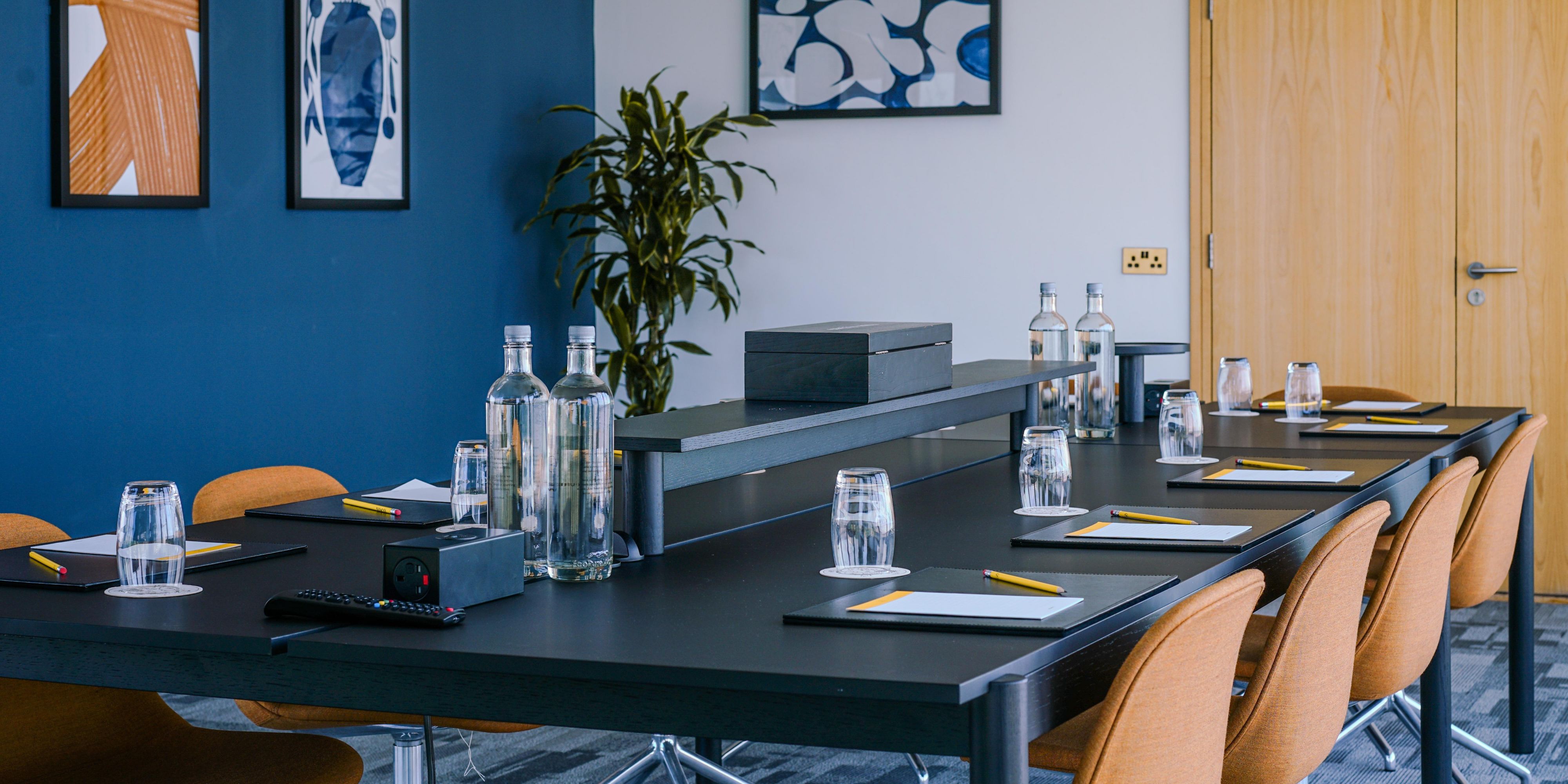 Introducing the ultimate sustainable conference solution. Enjoy a full day in your chosen room with 100% green energy, a plastic-free water service and an ethically sourced delegate lunch. Not to mention, we partnered with Olio to reduce food wastage and donate leftovers to the local community.