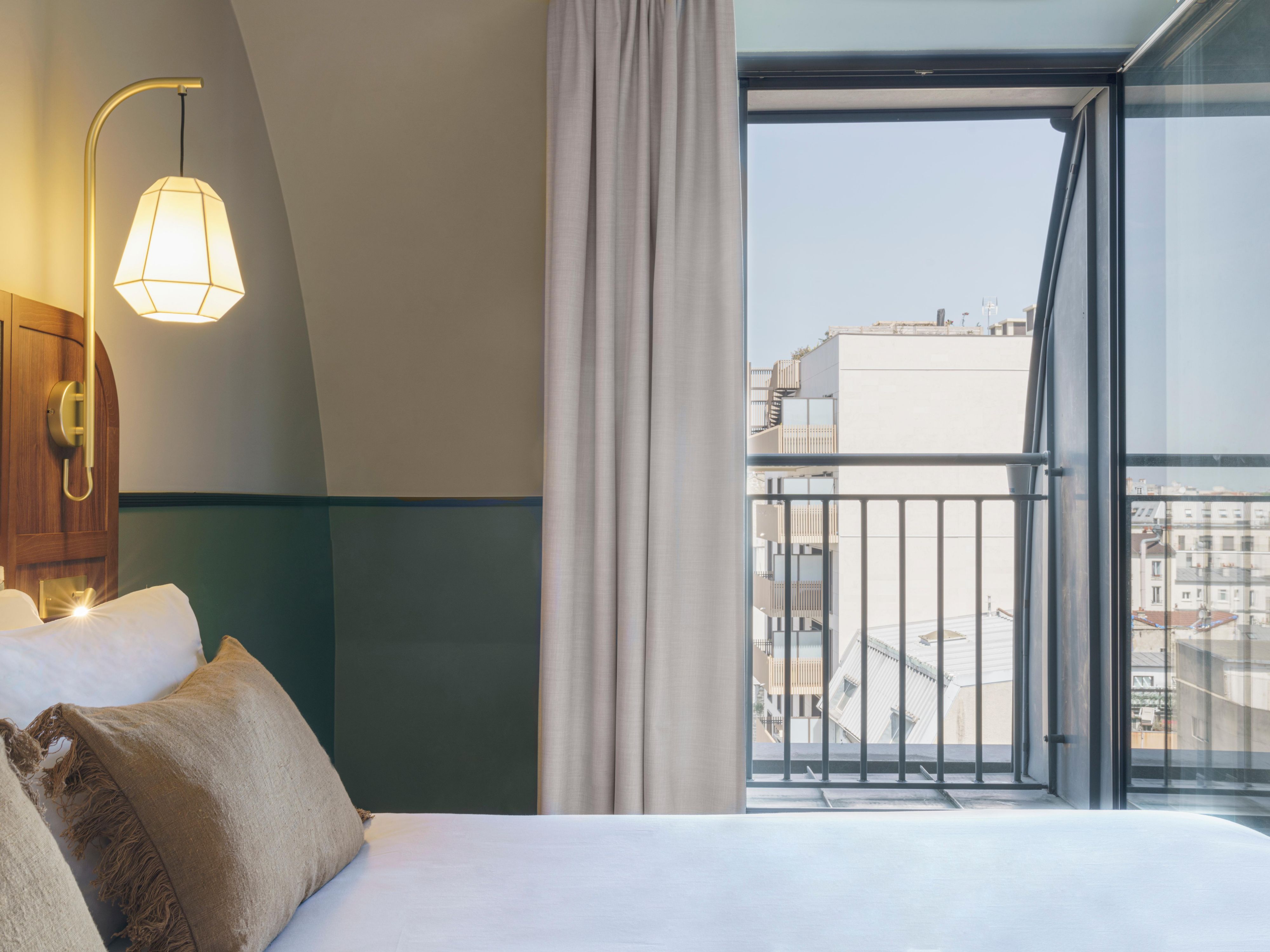 Experience the future of travel at voco Paris Porte de Clichy, where we now accept cryptocurrency payments for direct bookings. Choose from various coins and enjoy a seamless stay. For reservations or further information, contact us directly.