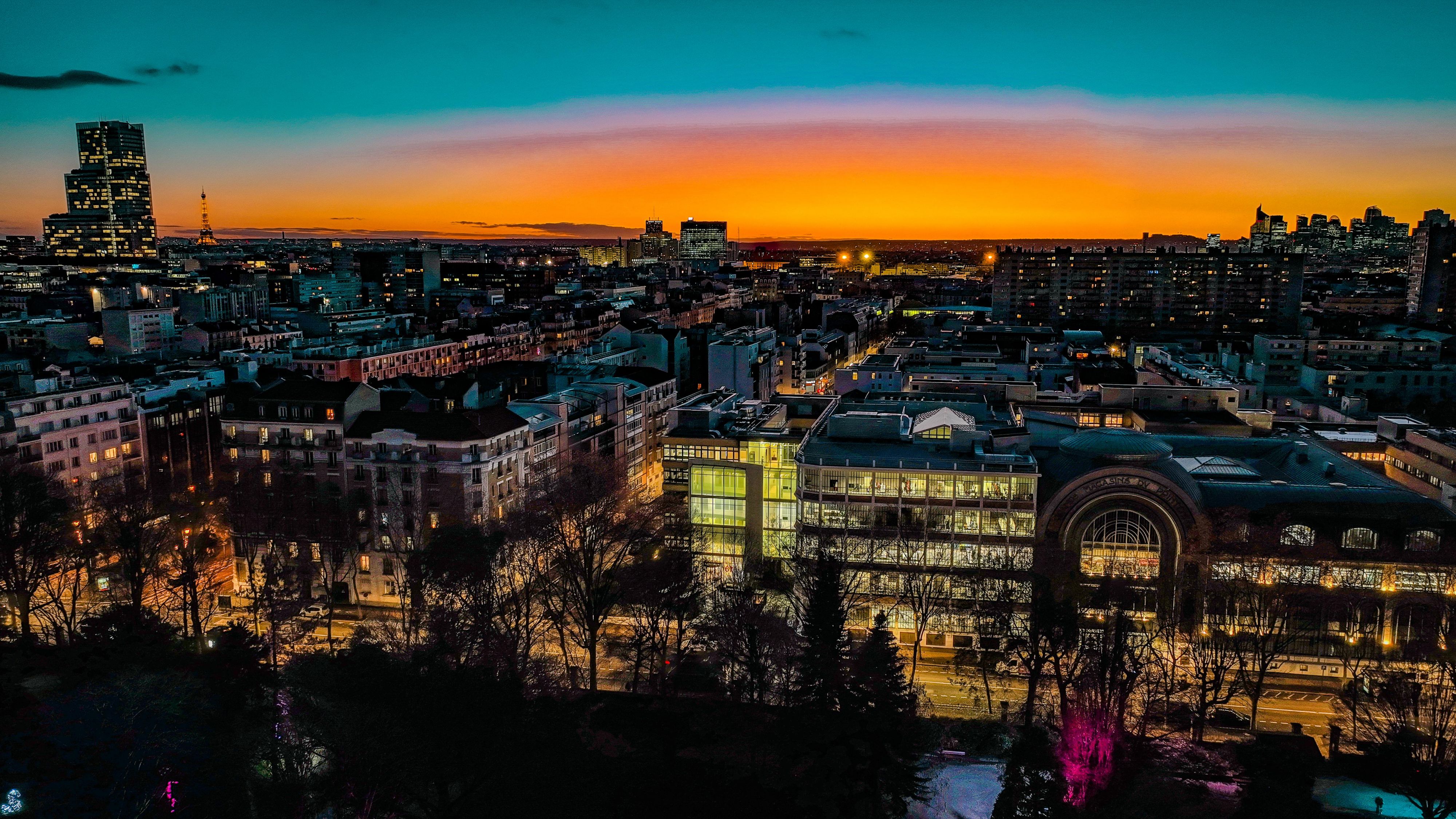 Clichy am Abend