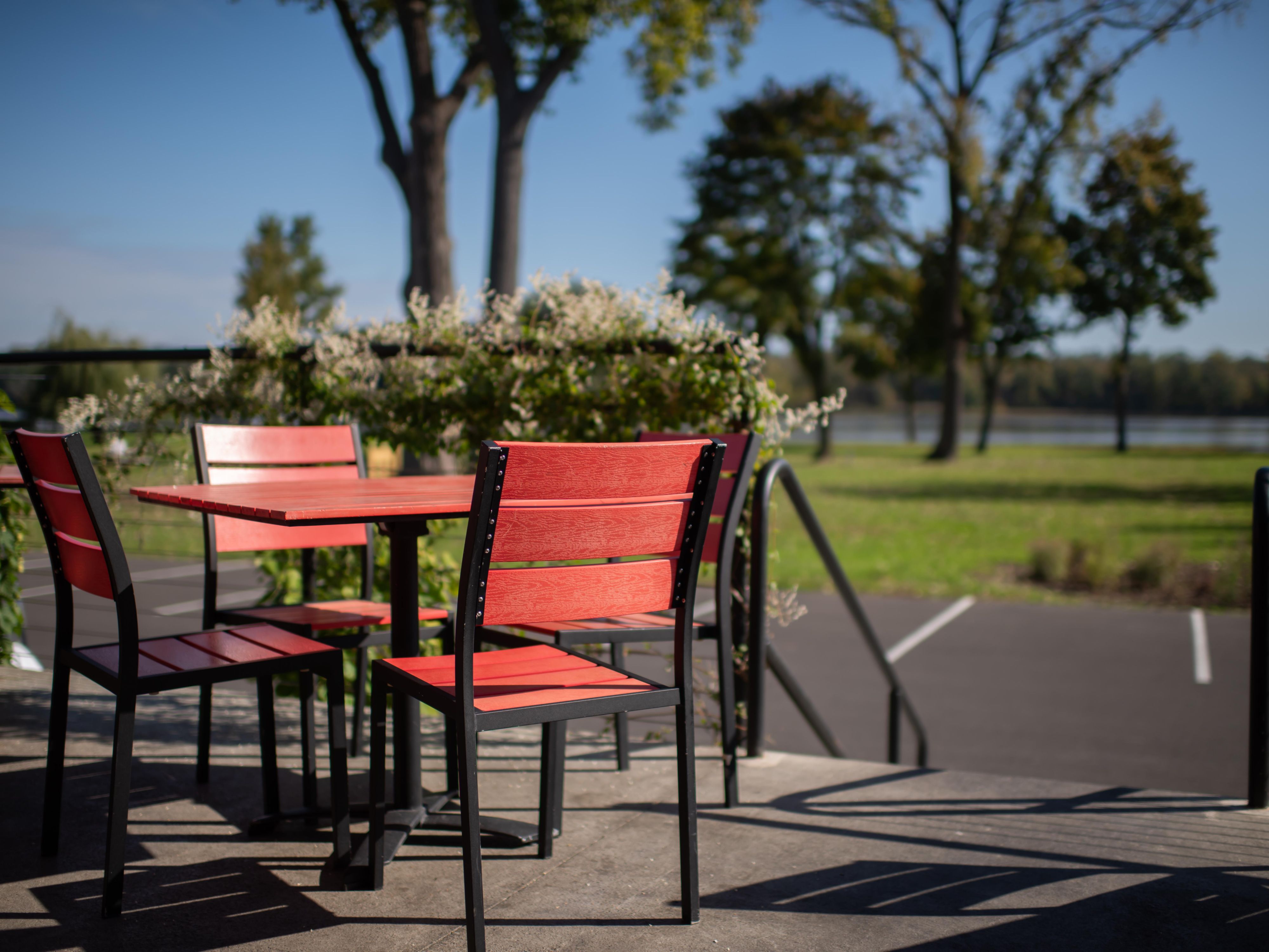 Savor fresh, locally sourced dishes at Patrick Henry’s, showcasing Hudson Valley flavors. Ideal for travelers seeking authentic regional cuisine in a welcoming setting near Coxsackie’s charming downtown.