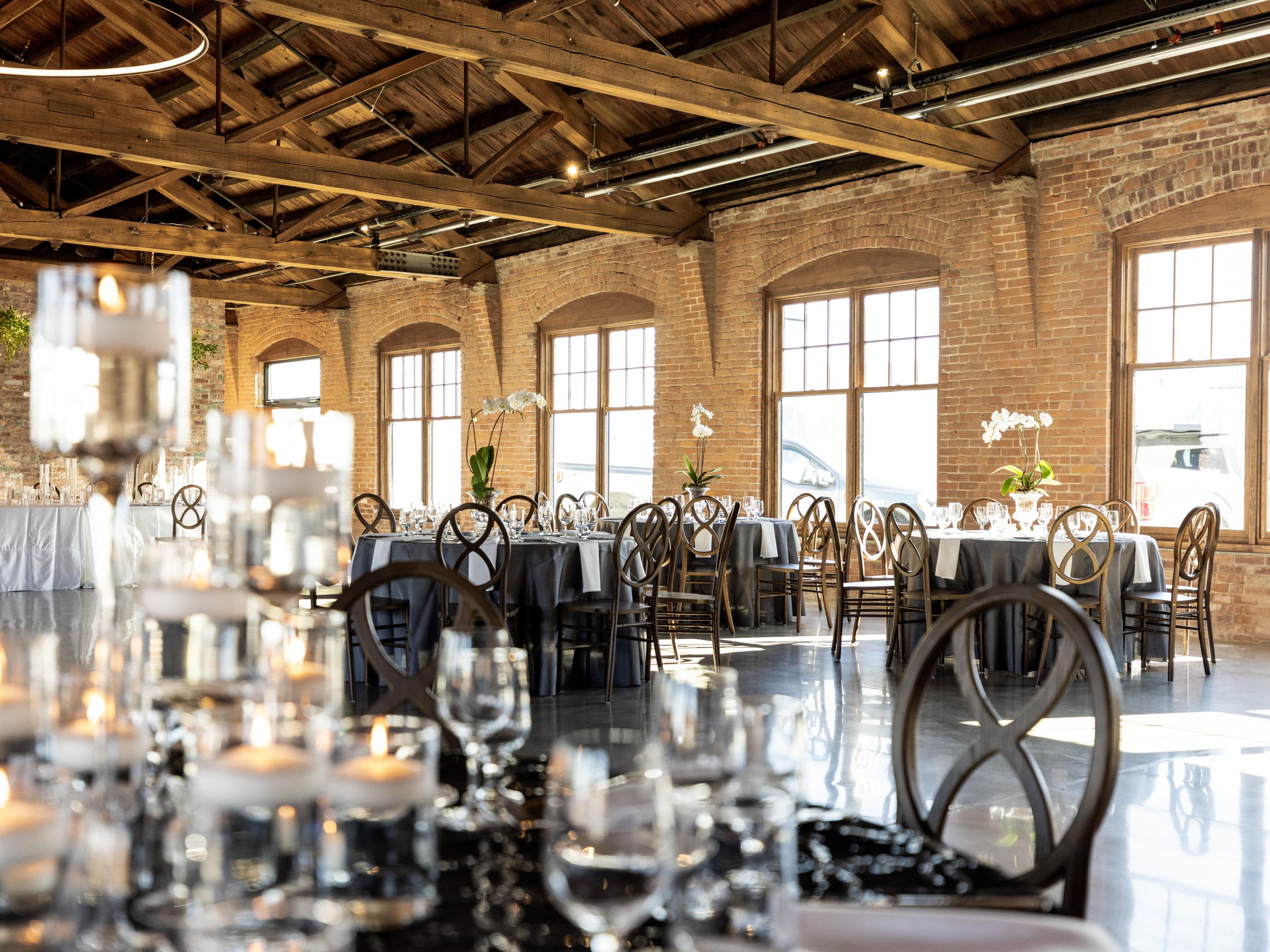 Celebrate your special day at our waterfront event spaces. Our exclusive venue features indoor and outdoor spaces along the Hudson River, including a temperature-controlled ballroom and a riverside glass atrium bar, complemented by a private park. Experience the magic of a riverside wedding, with every detail tailored to create a memorable event.