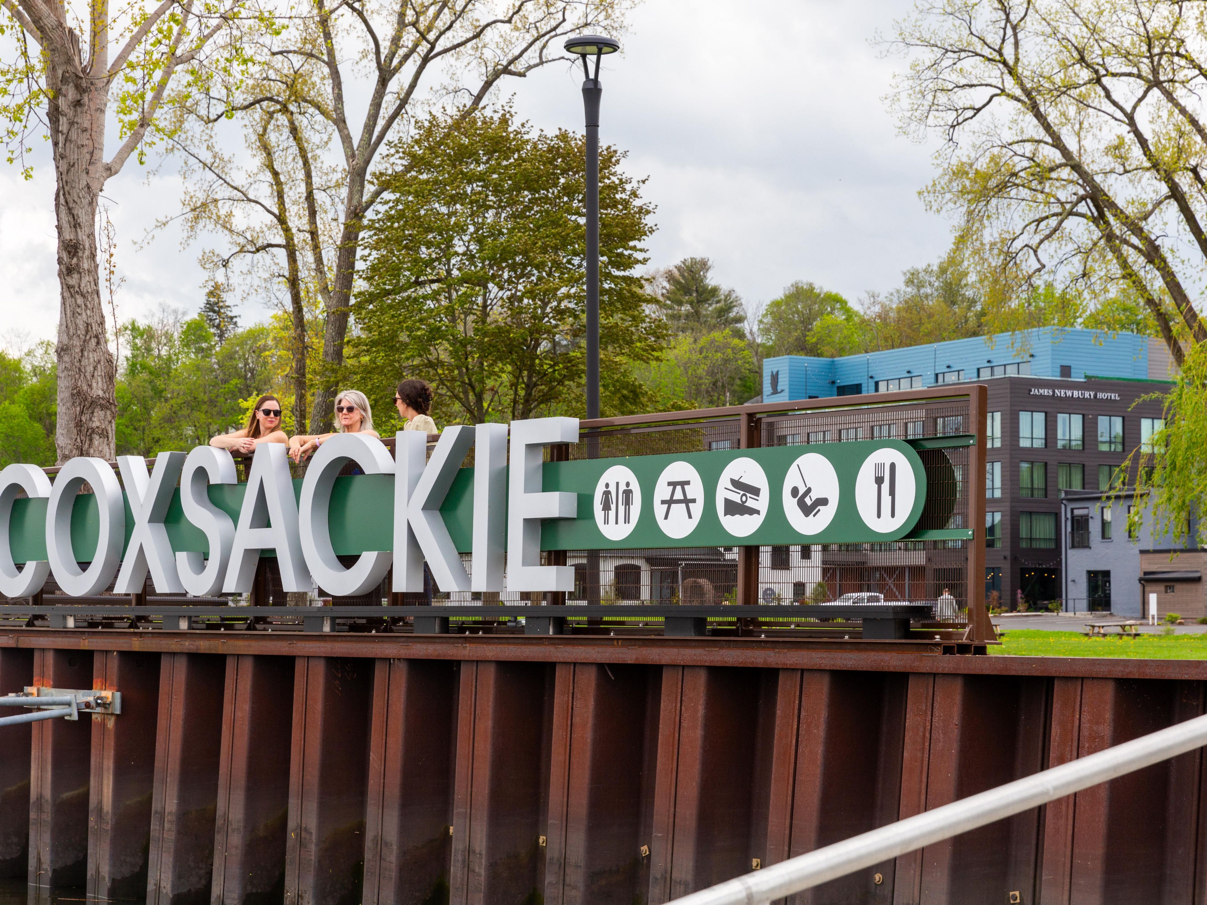 Explore the Hudson River with kayak rentals just steps from the hotel marina. Perfect for adventure seekers wanting to experience Coxsackie’s scenic waterways and the natural beauty of the Hudson Valley.