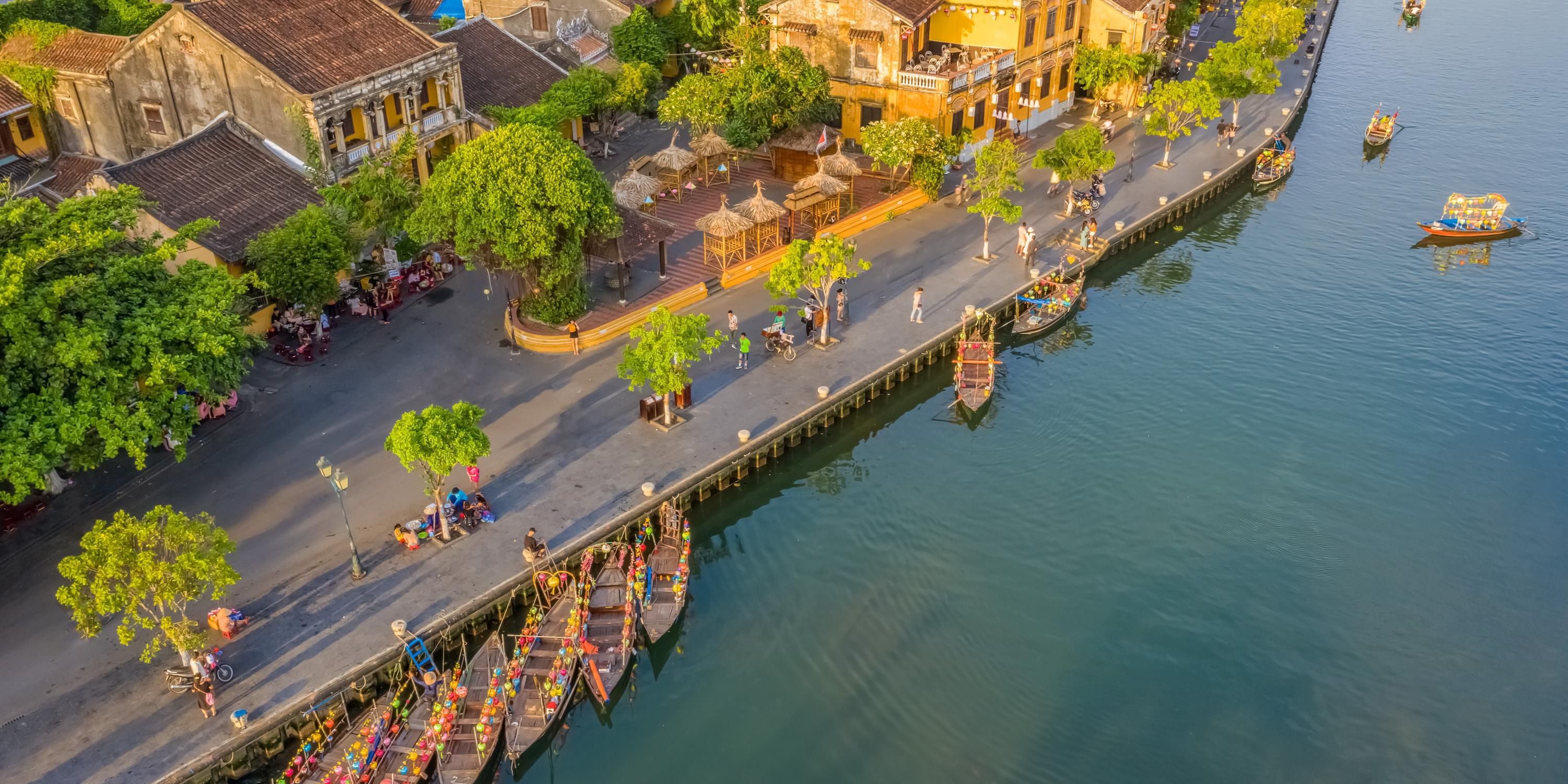 In the heart of Da Nang, voco Ma Belle by IHG is just 15 minutes from Da Nang International Airport and 30 minutes from Hoi An Ancient Town. Step outside to discover famous attractions, shopping, dining, and East Sea Park - home to vibrant festivals and lively countdowns.
