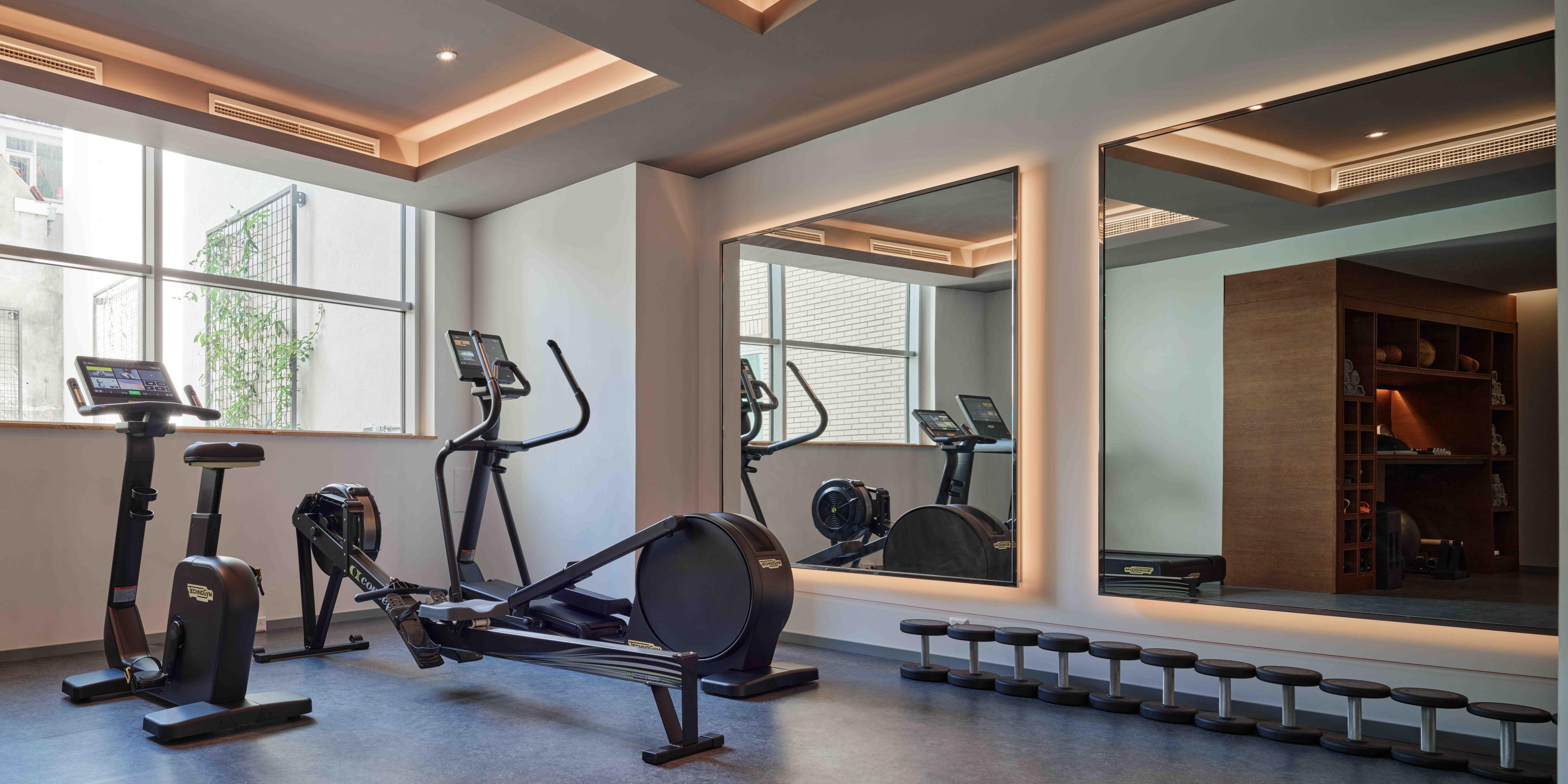 Stay active with our 24/7 fitness center equipped with modern workout equipment. For relaxation, enjoy our exclusive partnership with nearby spa Blue Diamond, offering a range of relaxing and beauty treatments to complement your wellness experience. 
