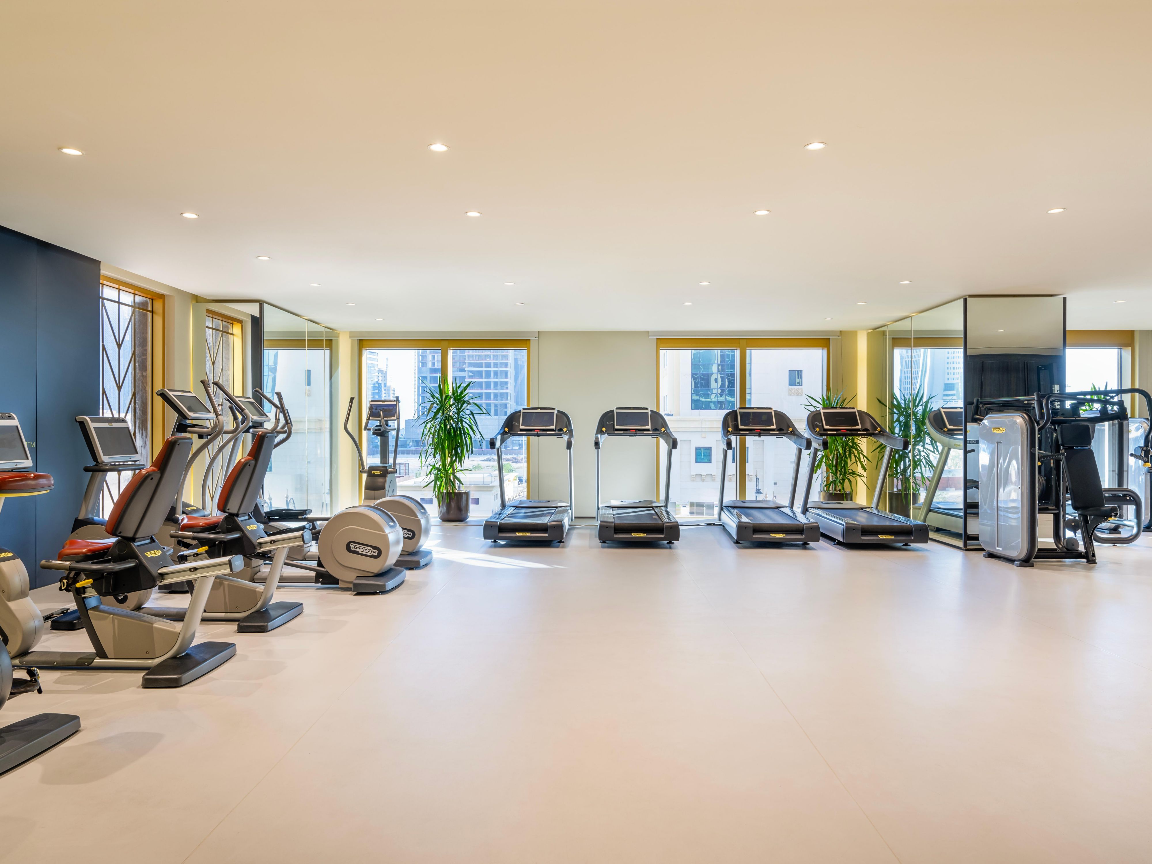 Find everything a fitness enthusiast could ask for at one of the best equipped gyms among hotels in Doha, offering top-tier equipment from treadmills and stationary bikes to free weights and resistance machines. Complimentary towels, water and locker rooms elevate your workout experience, and our personal trainers are already ready to assist you.