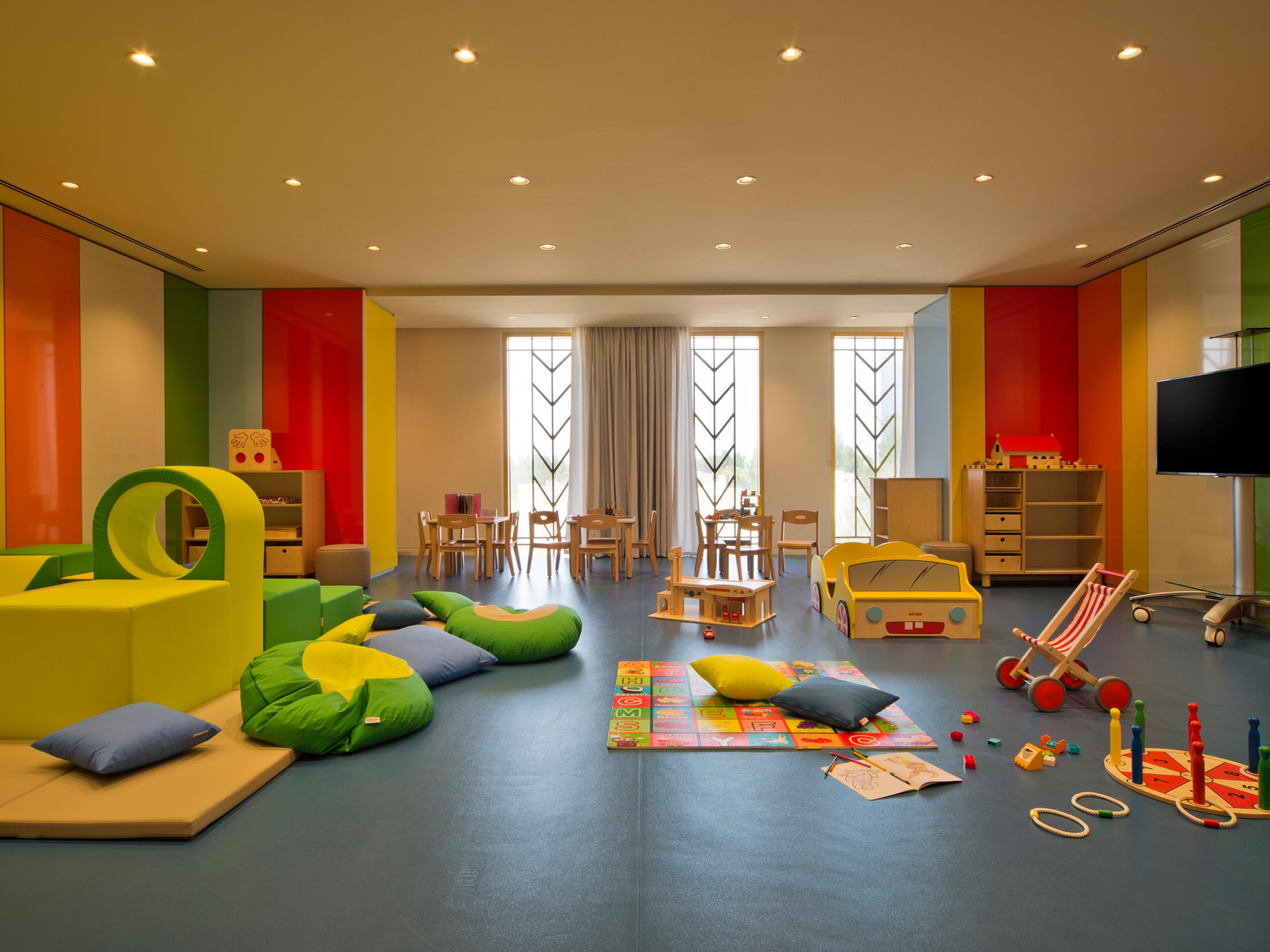 Discover a playful escape for your little ones at our family-friendly West Bay Doha hotel. Open all day, the kids’ club is a colourful haven filled with toys, games and learning activities for all ages. Children can get creative with arts and crafts or feel adventurous in the soft play area. A TV is on standby with age-appropriate films.