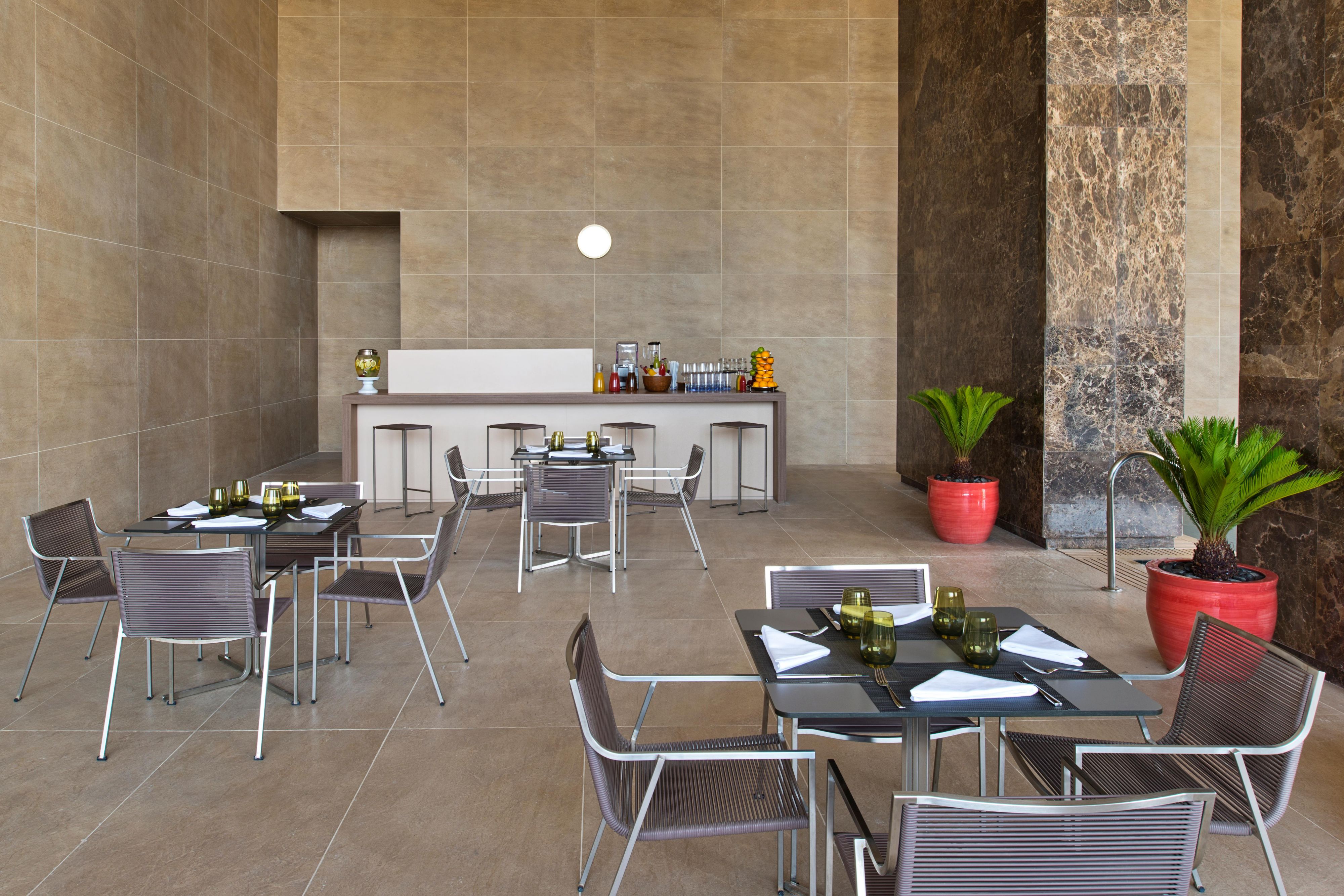 Dining | voco Doha West Bay Suites