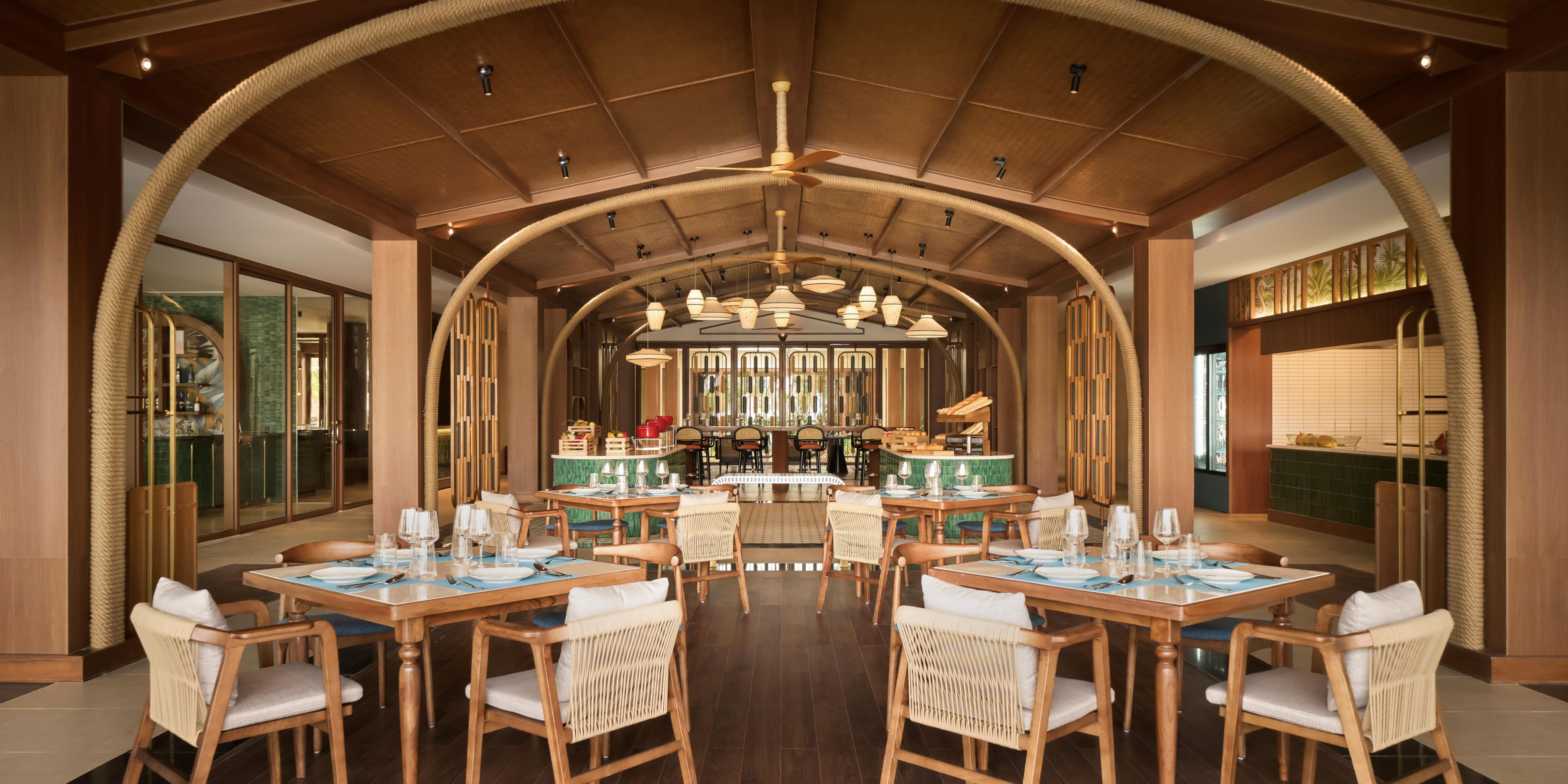 Start your day the voco way at Quang Binh. Enjoy a laid-back breakfast at Flamingo Restaurant & Bar, blending local and international delights. Afterward, relax by the pool with a cocktail or connect with loved ones in our inviting social spaces - every moment is crafted to feel like your perfect escape.