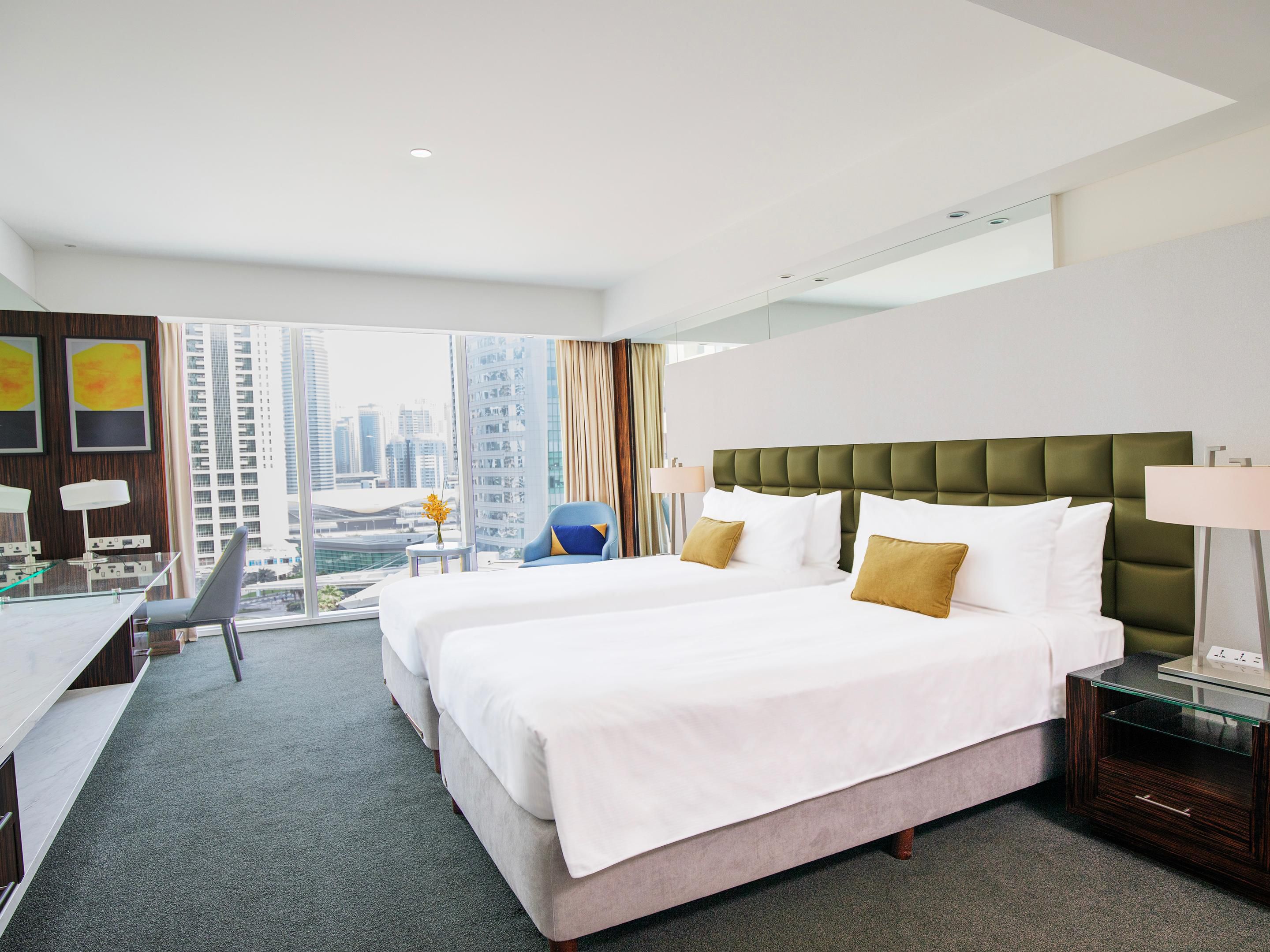 voco™ Bonnington Dubai Jumeirah Lakes Towers