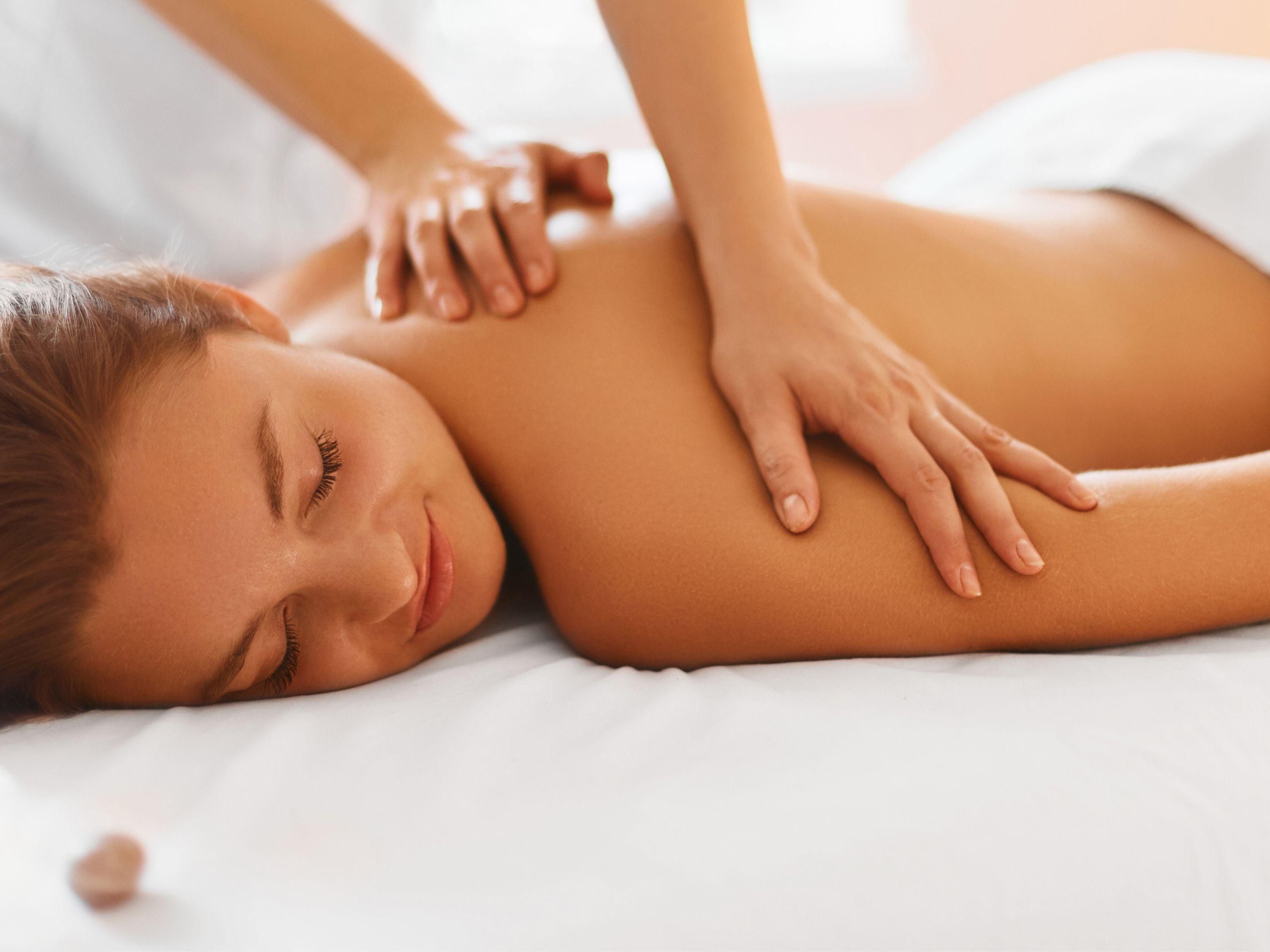 An oasis of calm and sheer relaxation in the heart of the vibrant city of Dubai, Spa Zen is the go-to place to revitalize your body with our tailor-made treatments or revive your soul in our sauna and steam rooms.