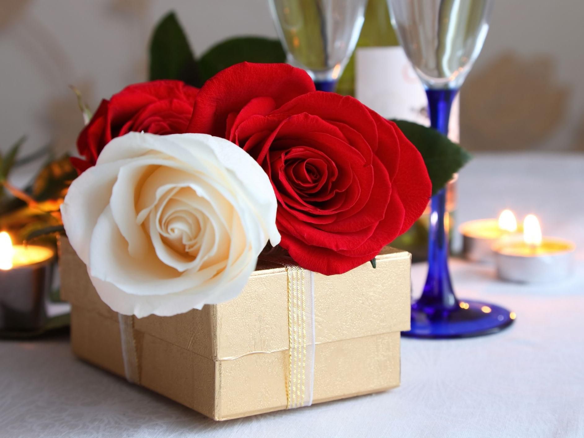 Spread the joy of unforgettable experiences! Gift your family, friends, and loved ones the ultimate escape with voco Edinburgh Haymarket. From luxurious stays to indulgent dining experiences, let them create cherished memories in the heart of Edinburgh. 