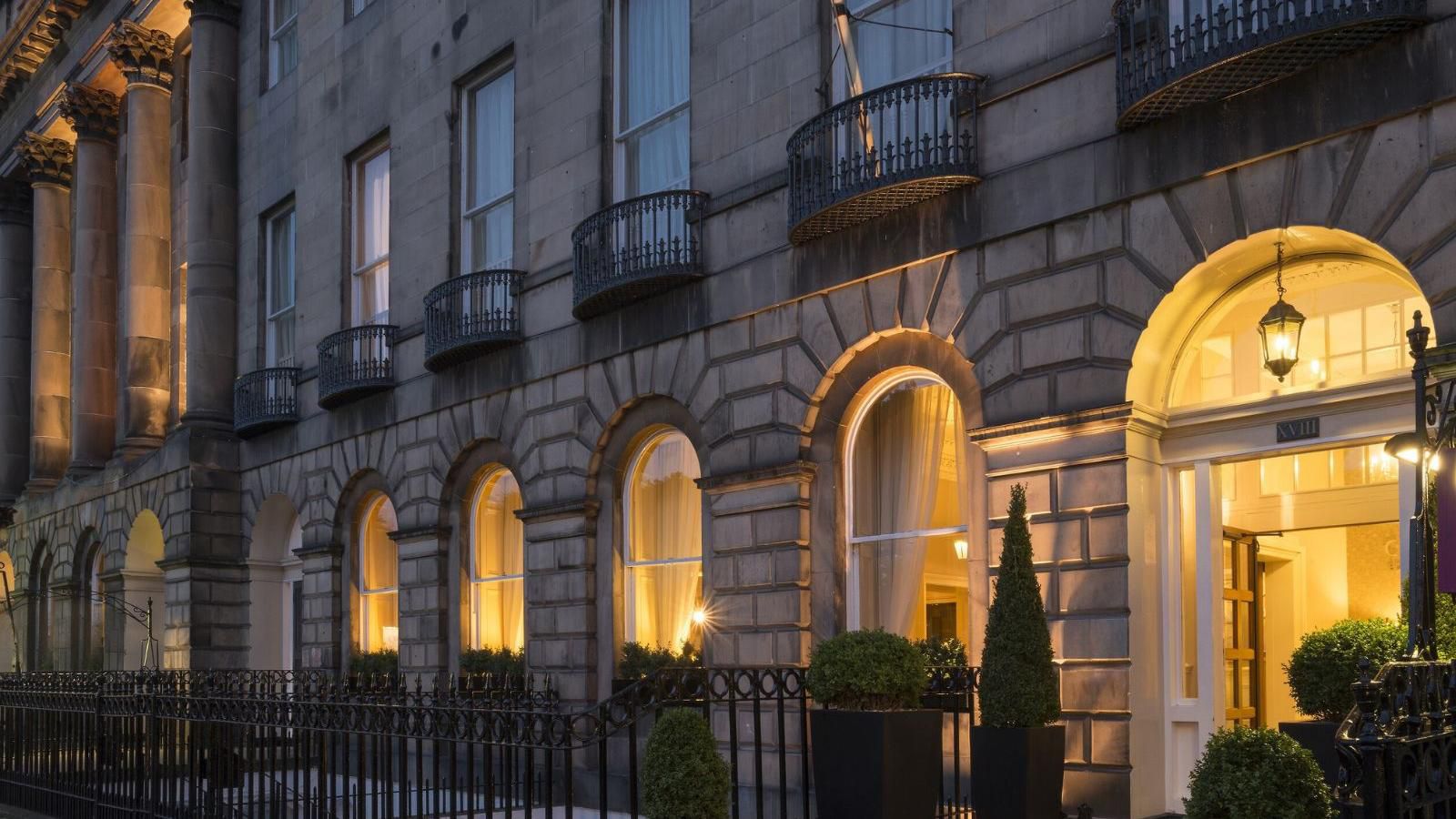 voco Edinburgh Royal Terrace Exterior