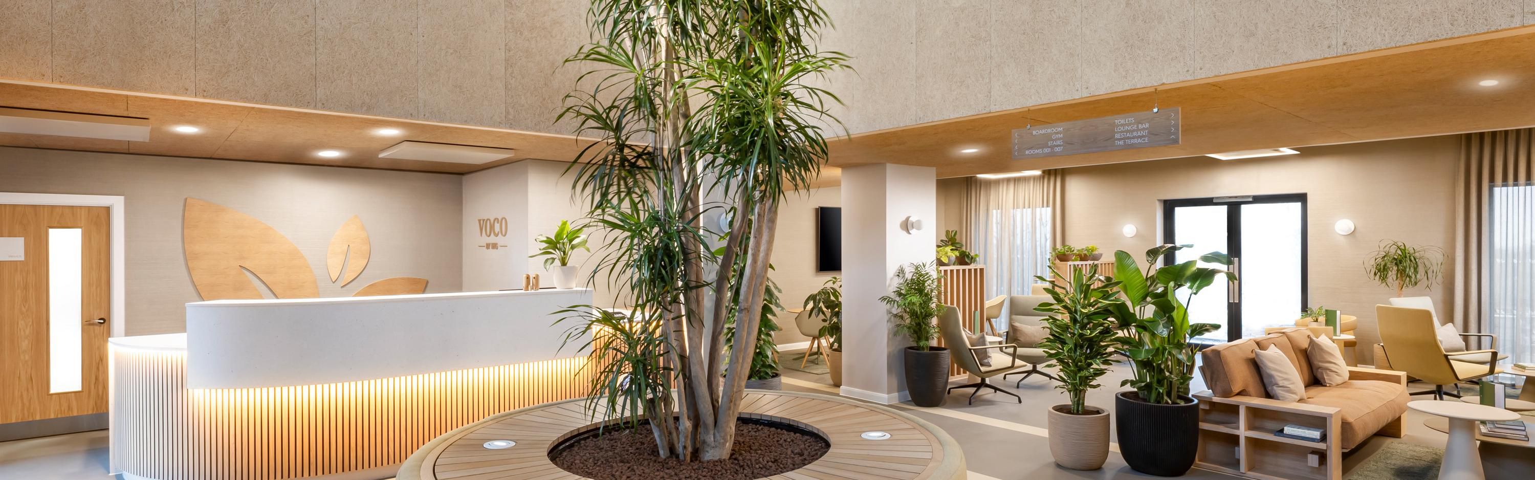 $ hotelInfo.mediaDetails.welcomePhotos.primaryPhoto.caption}