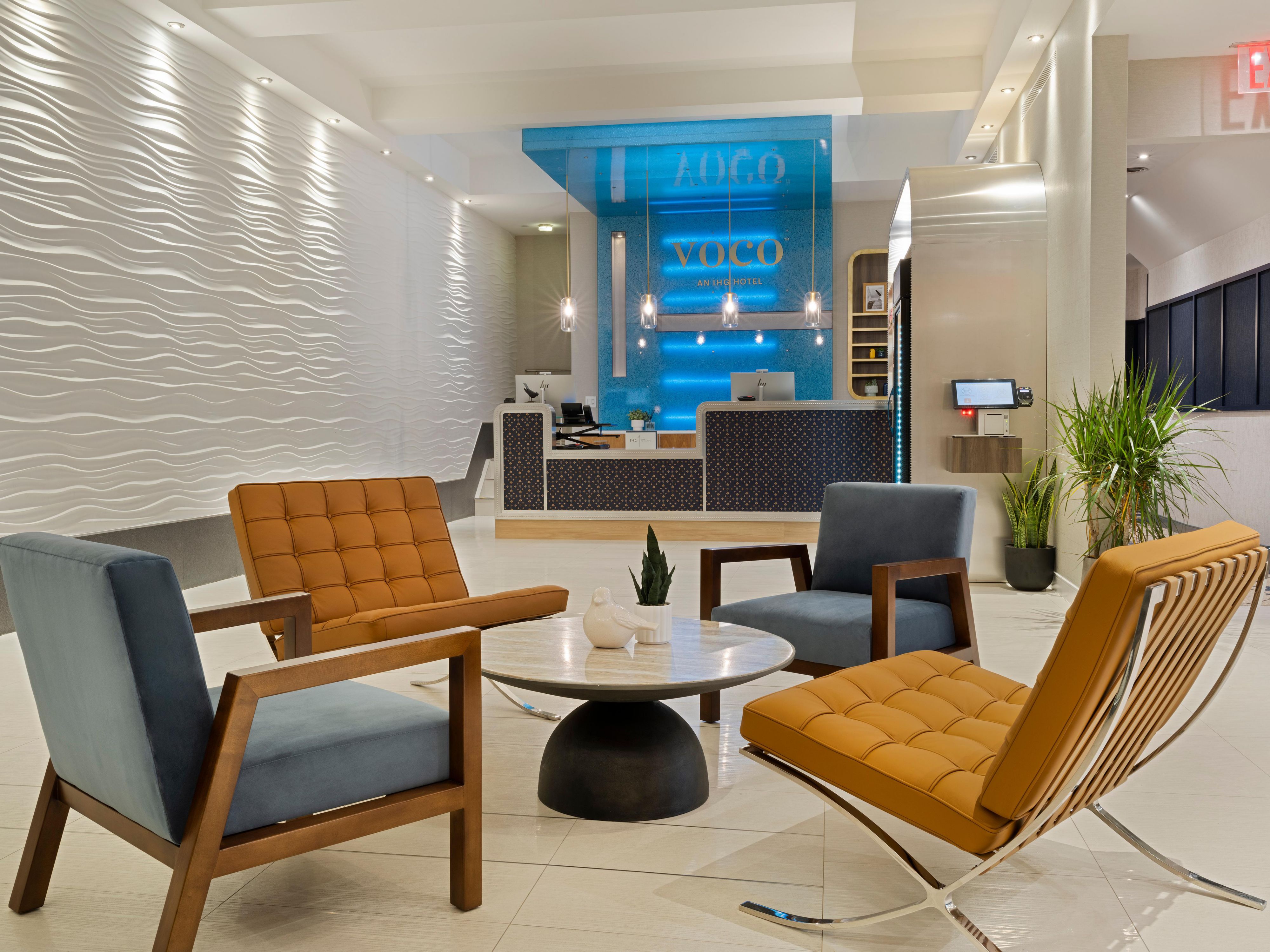 Entryway with table and chairs