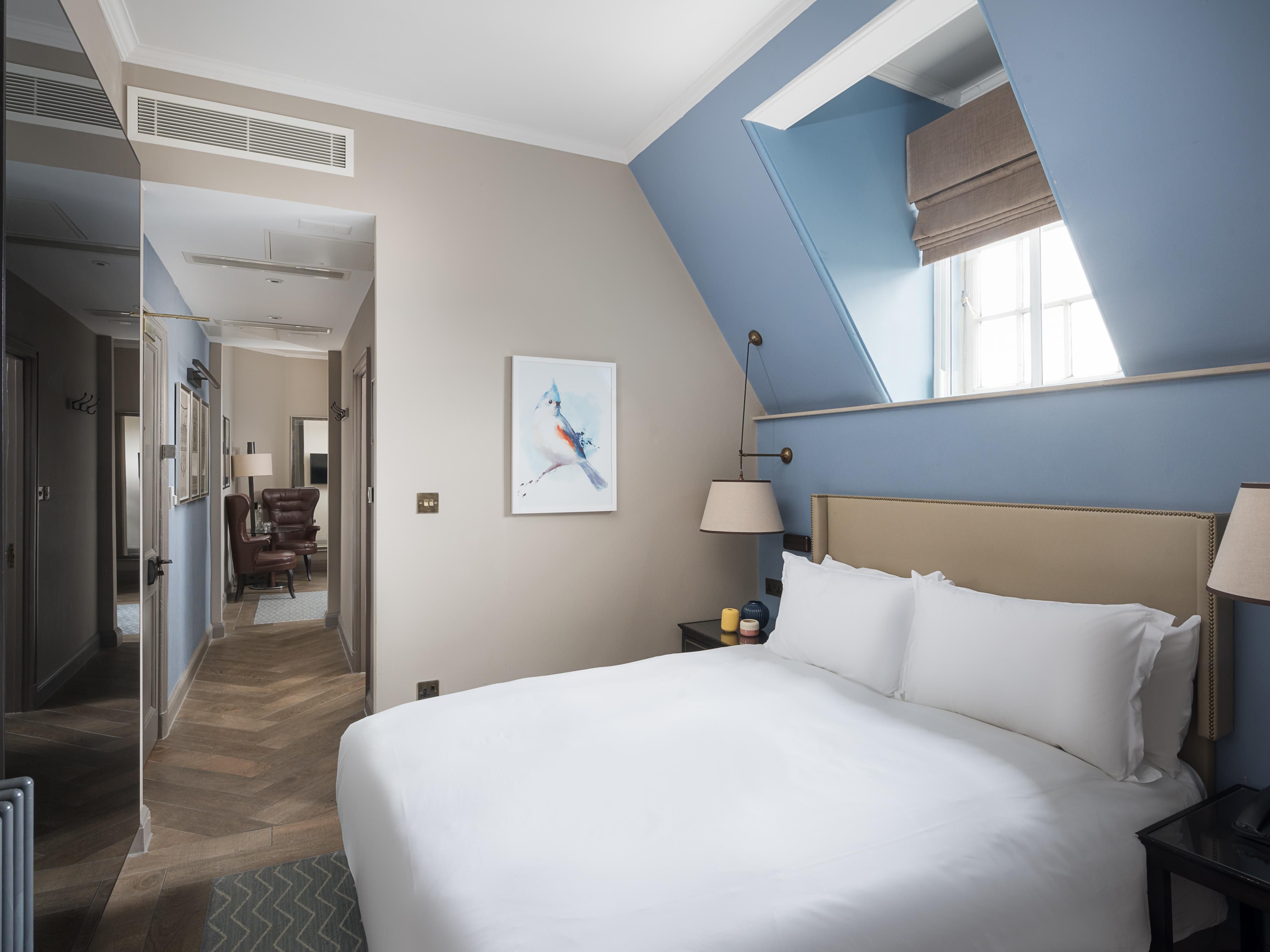 Double Bed Suite with Lounge
