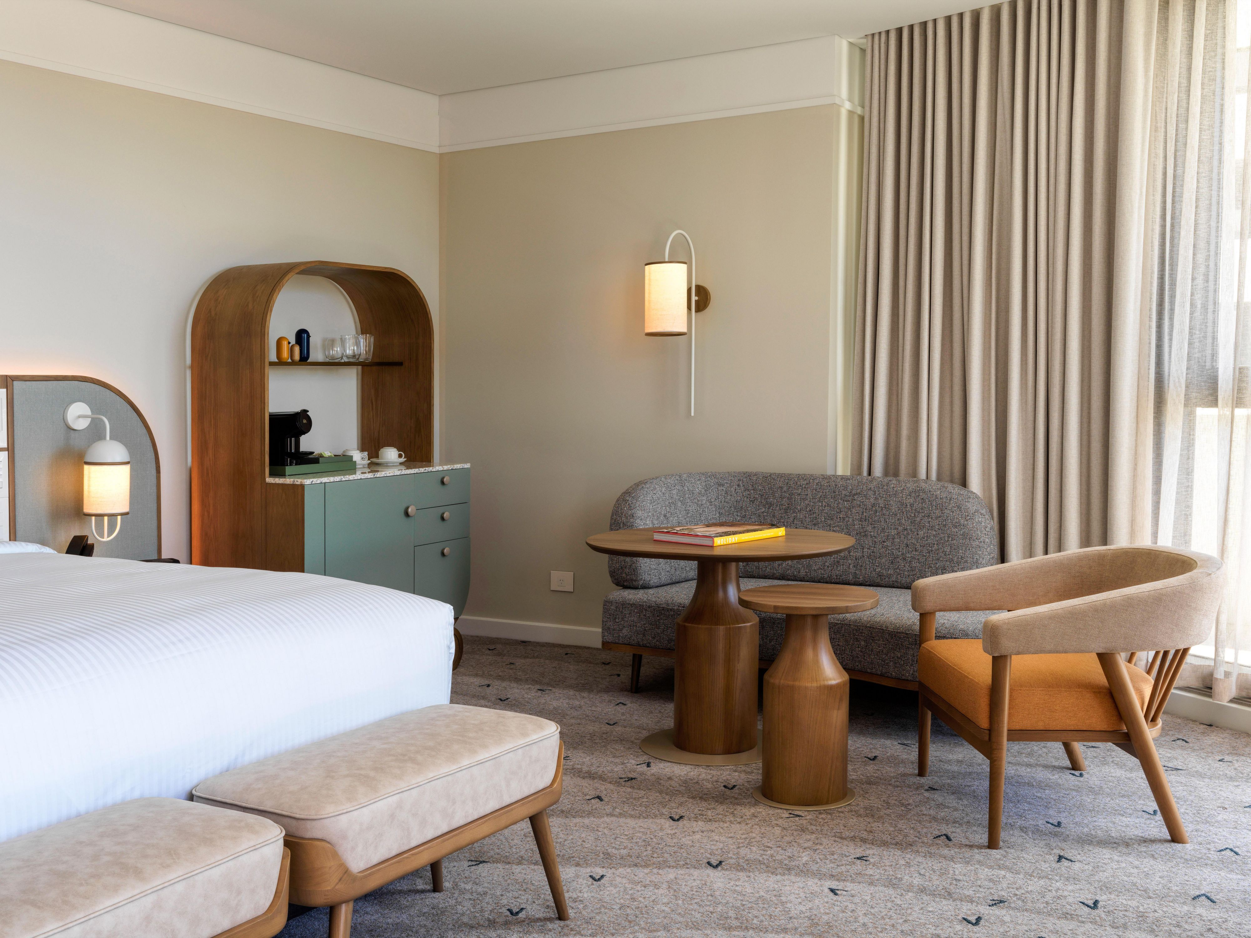 تمتع بإقامة أنيقة مع الراحة التي يوفرها جناح كينج الخاص بنا.