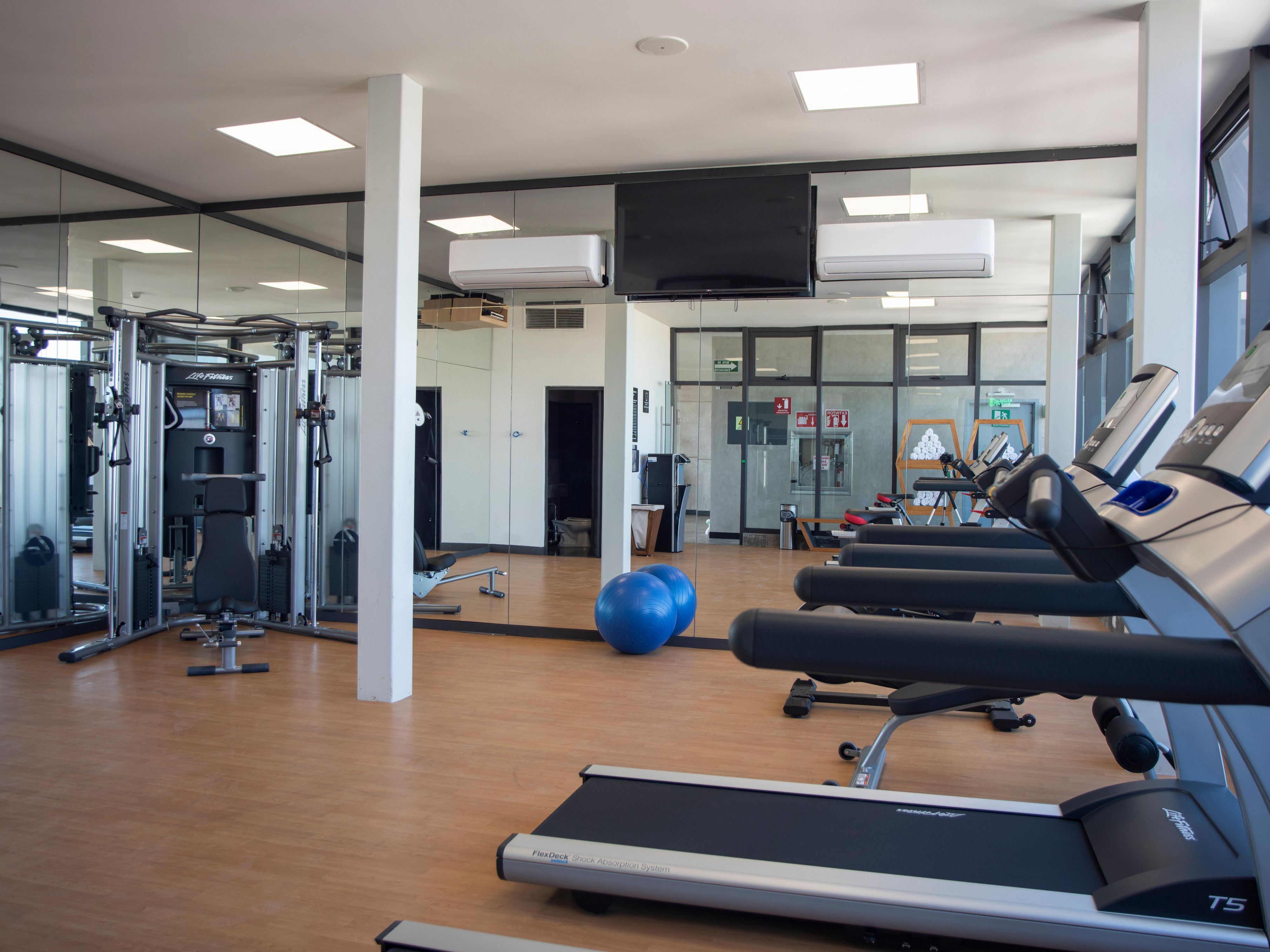 Stay active and energized in our fully equipped Fitness Center, open 24-hours for convenient access. With expansive windows, enjoy stunning city views as you work out with state-of-the-art cardio and strengthening equipment. We provide everything you need for a satisfying exercise experience, including towel and water service.