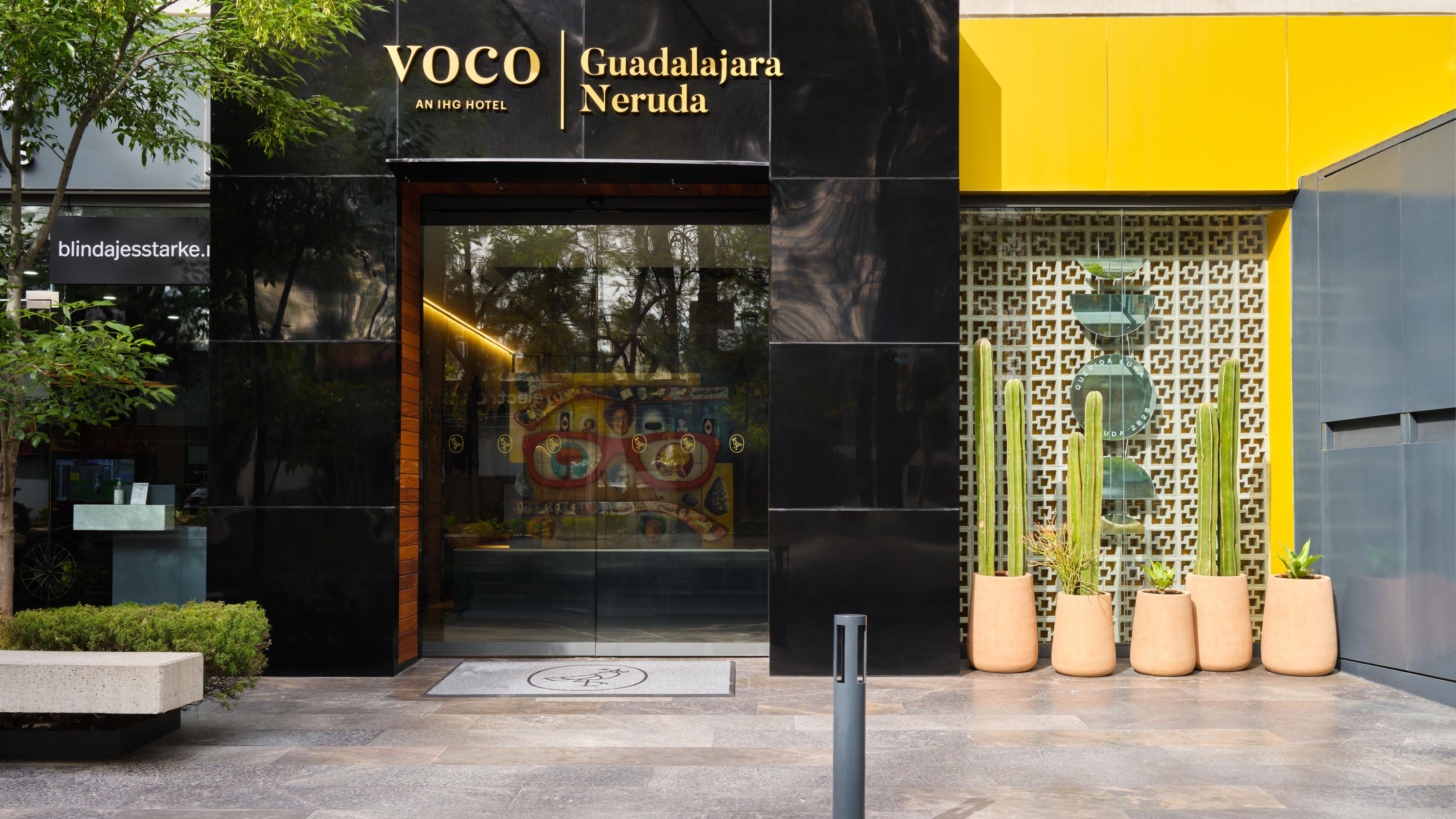 voco Guadalajara Neruda Außenbereich des Hotels