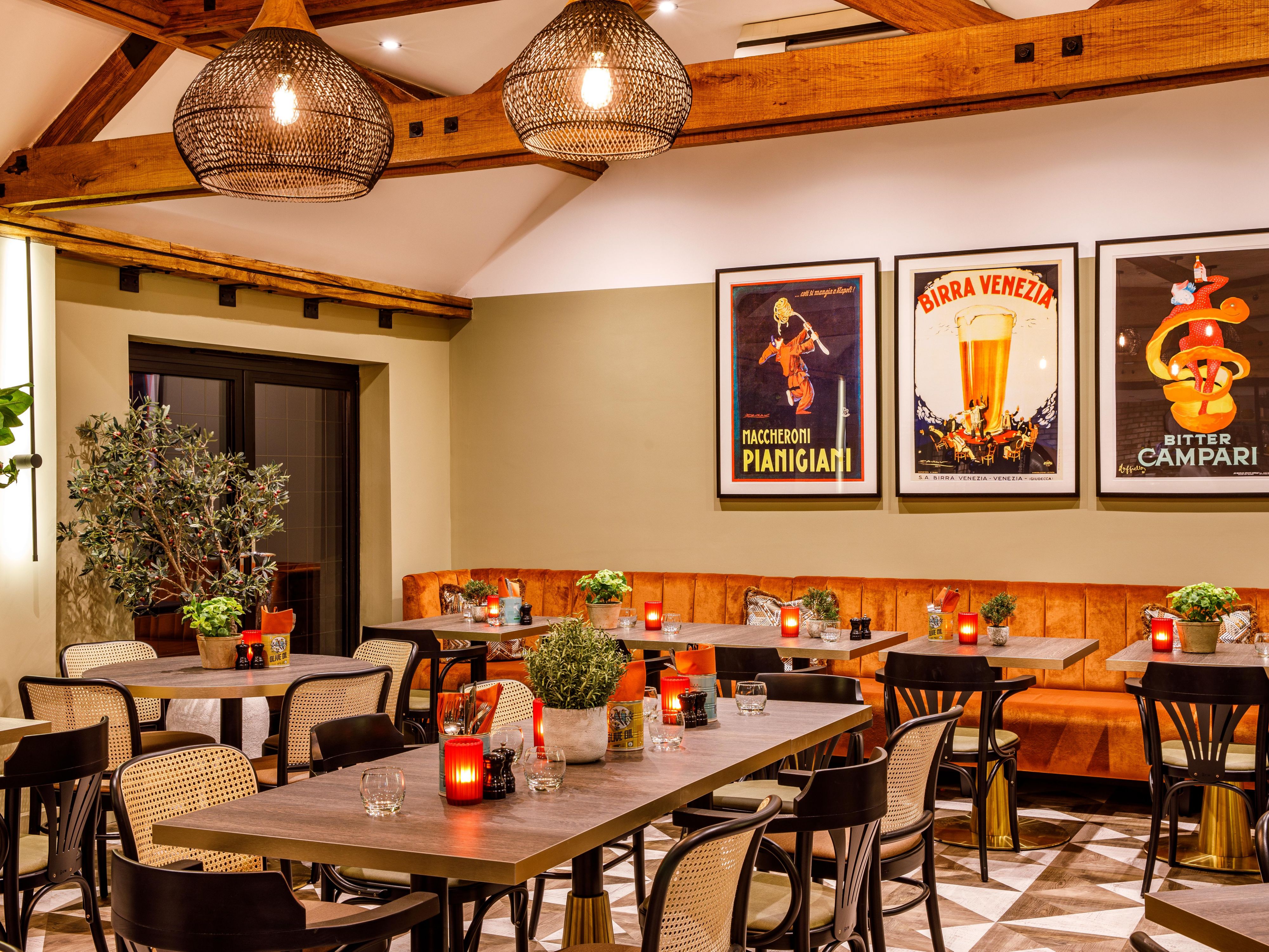 Watch your pizza come to life in our open kitchen, where tradition meets fire in our wood-fired oven. La Collina Pizzeria Restaurant — exclusively available for private hire.