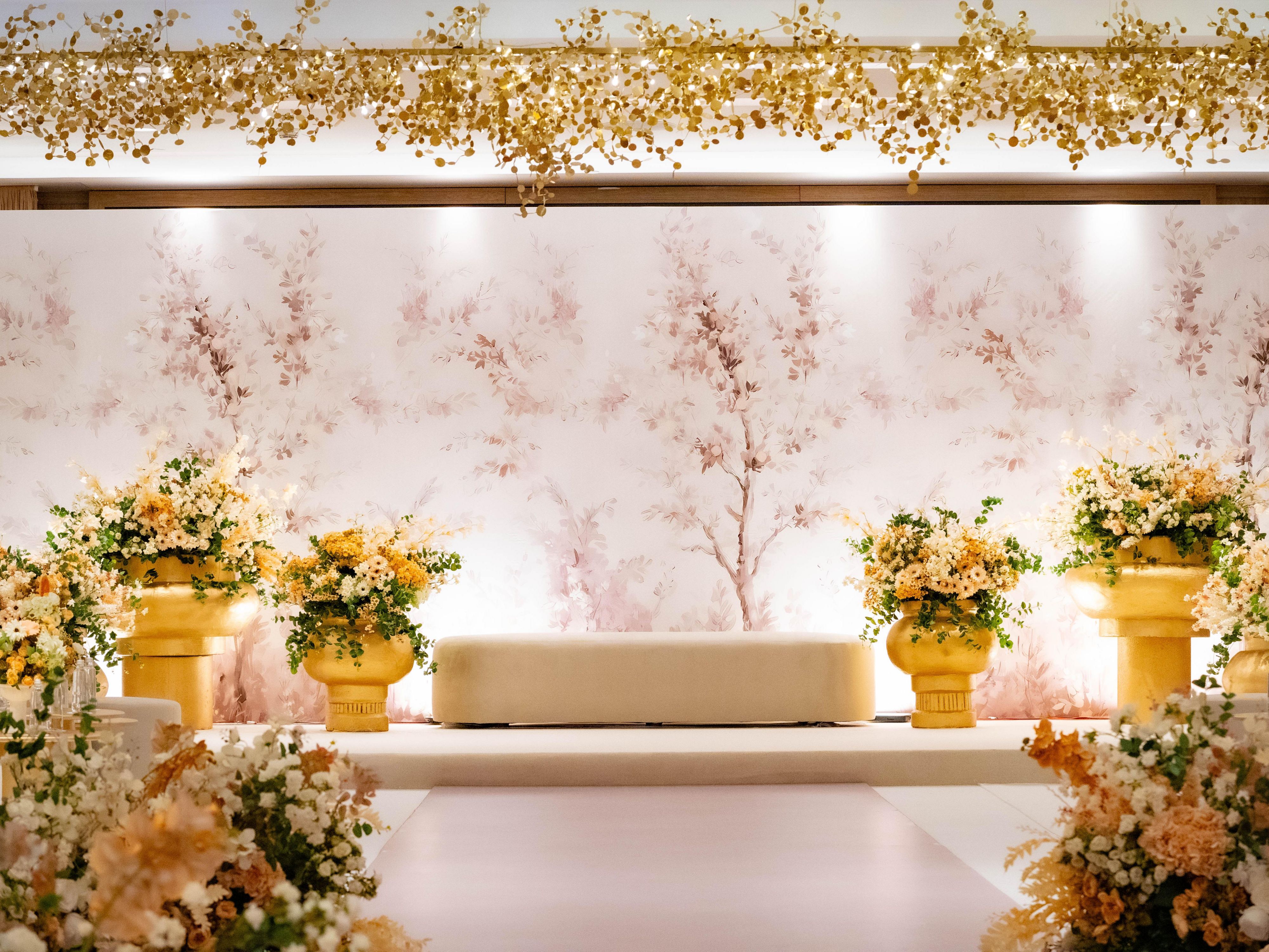 Voco Jeddah Gate offers a stylish and sophisticated setting for your wedding celebration. Our elegant ballroom can accommodate up to 700 guests, creating a warm and inviting ambiance for your special day. We meticulously plan every detail to ensure your wedding is both seamless and truly memorable.