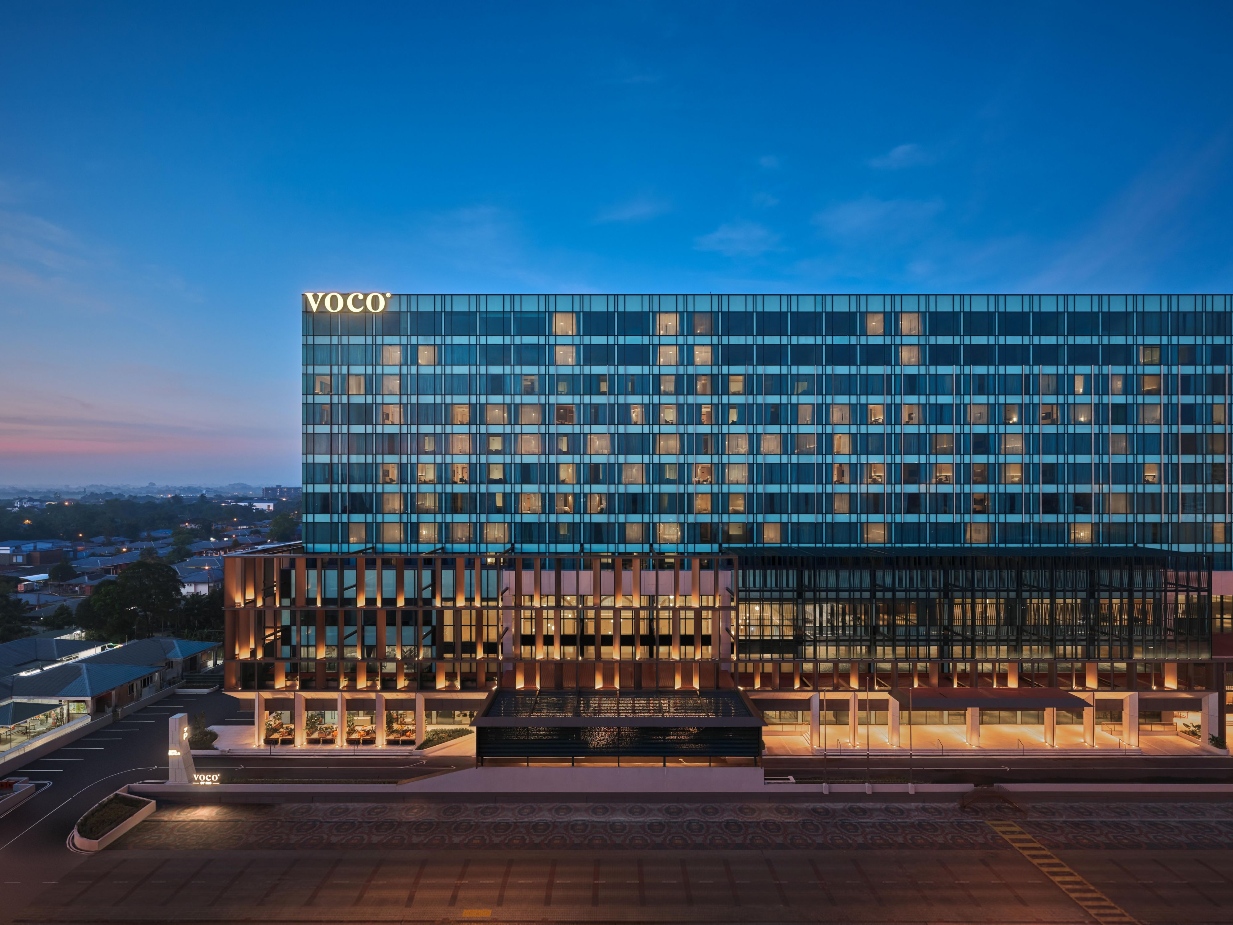 Hotel Exterior voco Kuching