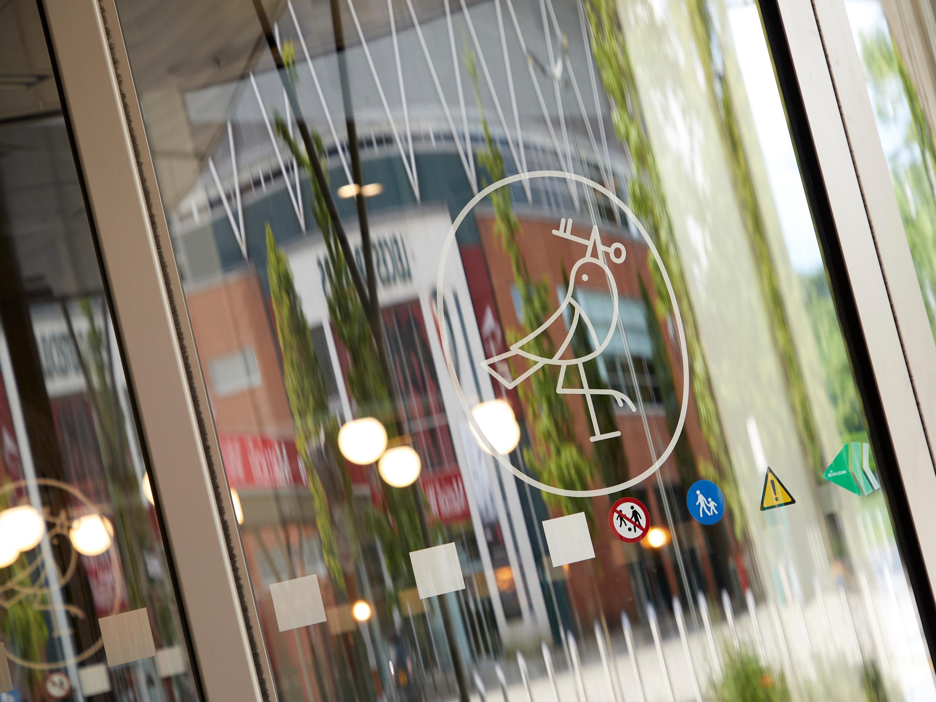 Give the gift of travel to a loved one this year with our hotel gift vouchers, perfect for any occasion. Treat someone special to indulgent experiences like afternoon tea, restaurant dining, or a relaxing overnight stay. Our vouchers offer flexibility and unforgettable moments, making them the perfect present for friends, family, or colleagues. 