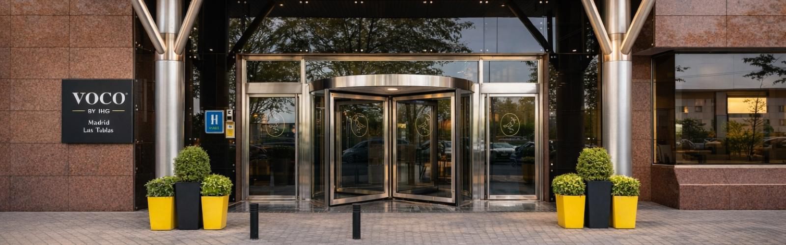 $hotelInfo.mediaDetails.welcomePhotos.primaryPhoto.caption}