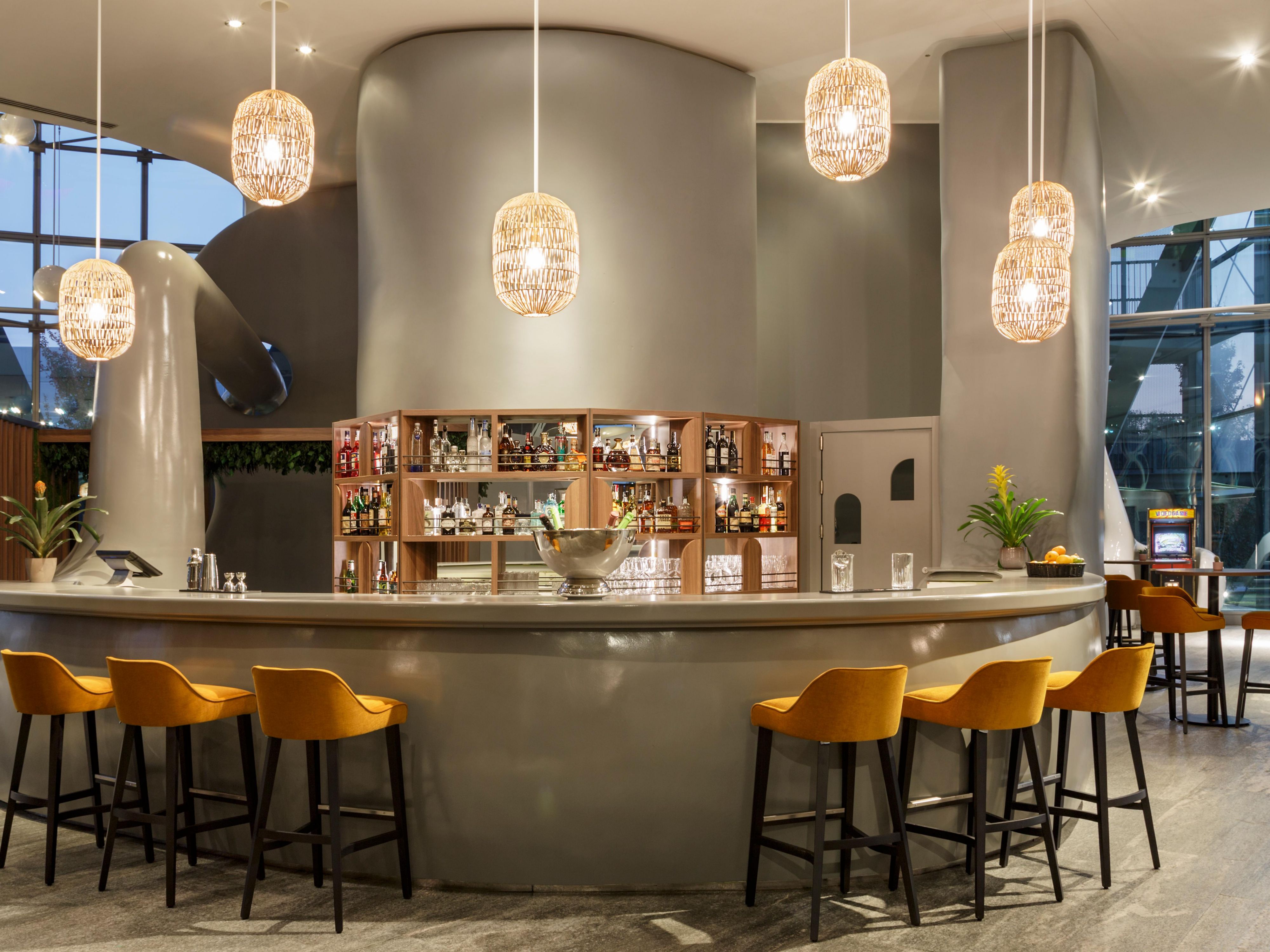After a day spent on meetings or sightseeing, loosen up and enjoy a well-deserved break with a drink at our bar and a challenge in our gaming area. Pick your drink from our list of skillfully selected wines and spirits or let our expert bartenders take care of your favourite cocktail!
