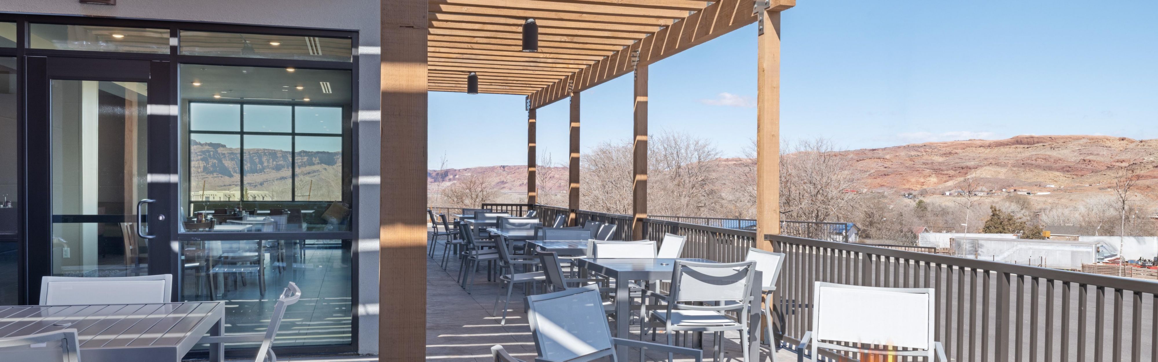 $hotelInfo.mediaDetails.welcomePhotos.primaryPhoto.caption}