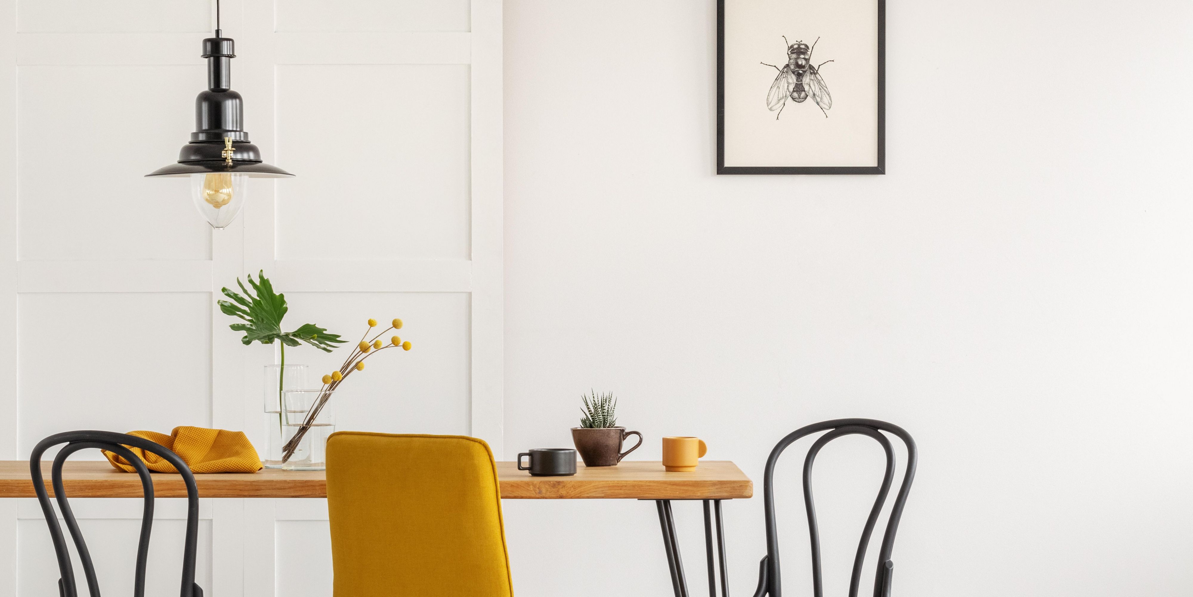 Relájese en 251 habitaciones y suites cuidadosamente diseñadas, que ofrecen impresionantes vistas del puerto deportivo o de la ciudad, Confort modernos y distribuciones espaciosas ideales para negocios o placer.