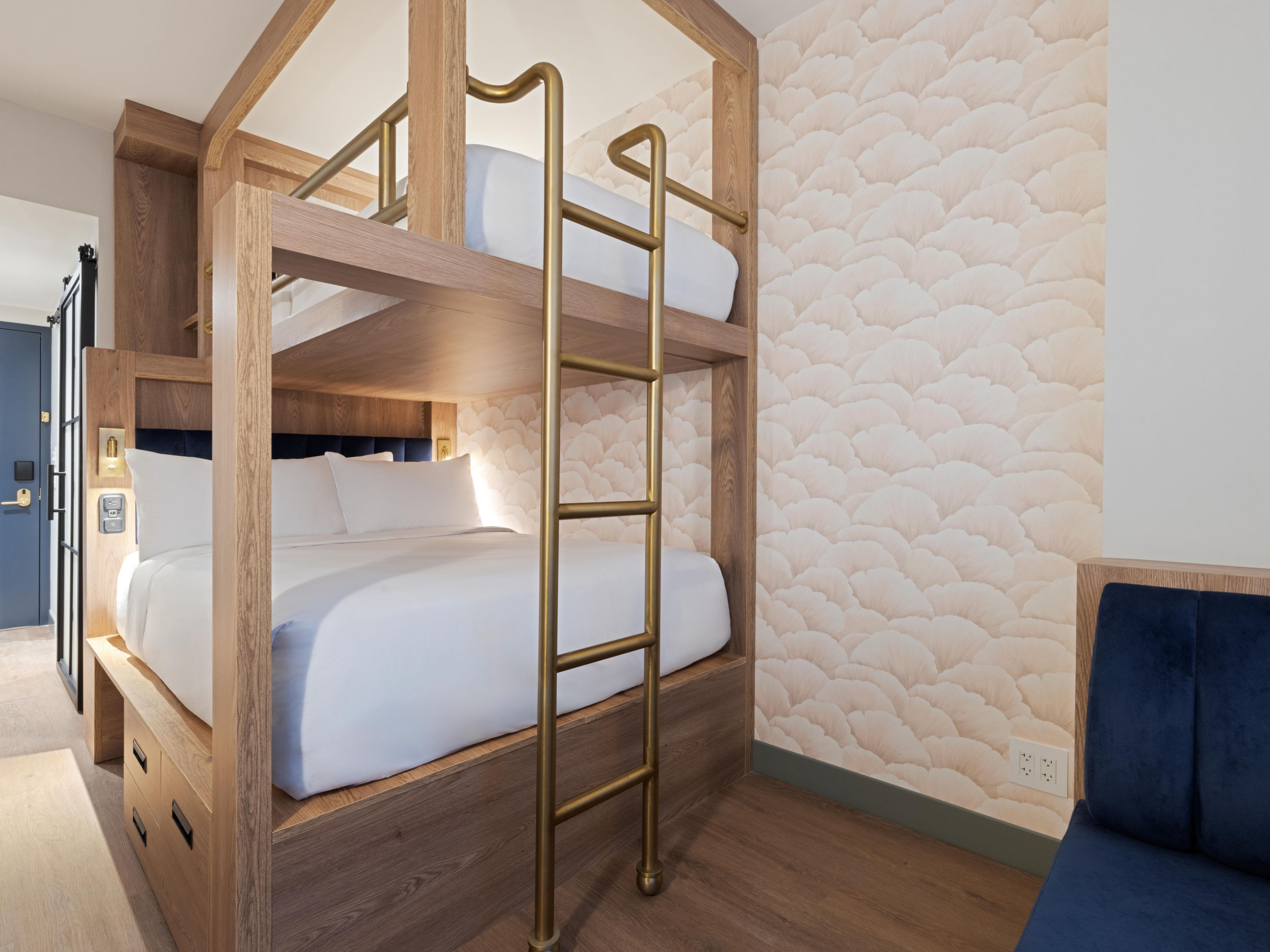 Our bunk bed rooms near Times Square are ideal for families.