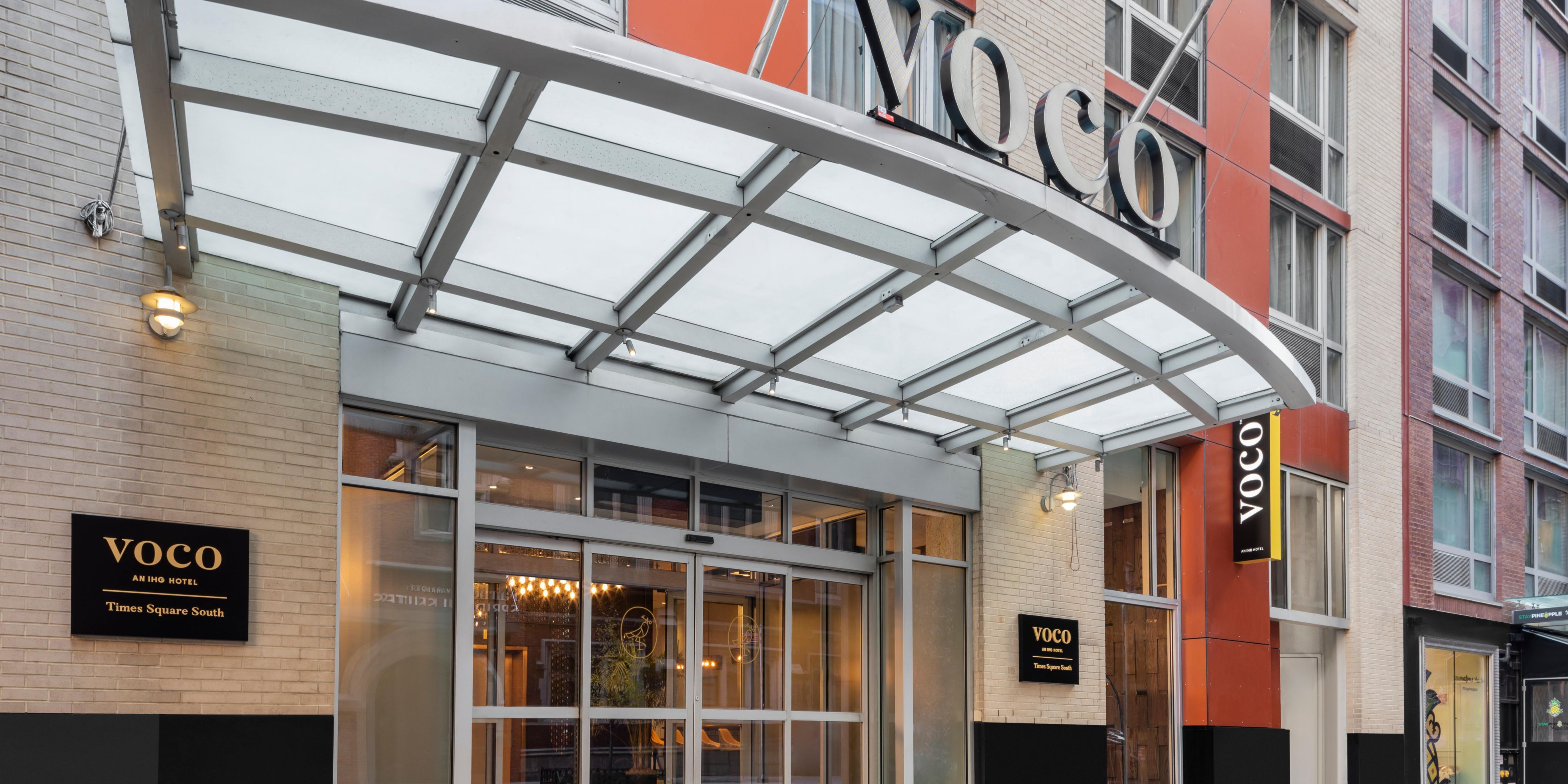 Located just two blocks from Penn Station, our West Midtown Manhattan hotel offers proximity to iconic NYC landmarks. Enjoy easy access to Hudson Yards' shopping and dining, the Theatre District's live shows, Times Square, and the scenic High Line. Plus, catch top-notch entertainment at Madison Square Garden and events at the Javits Center.