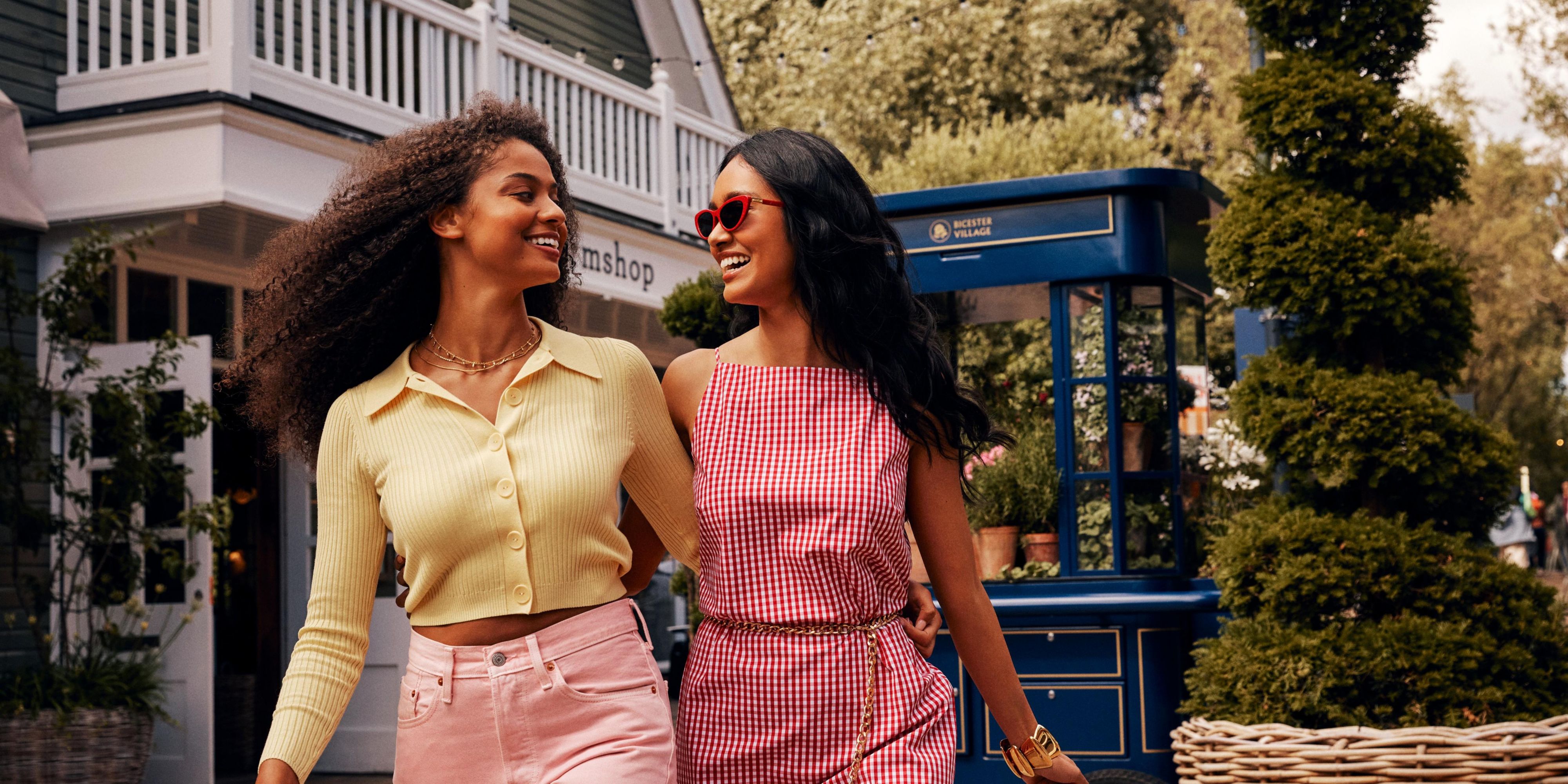 Summertime at Bicester Village is calling. From 13 June to 20 July, enjoy up to 60% off the original retail price during The Extraordinary Sale. Plus, Book our Shop ‘til You Drop package to enjoy complimentary Bicester Village services and make the most of your visit. Offer available on select lines in participating boutiques. T&Cs apply.