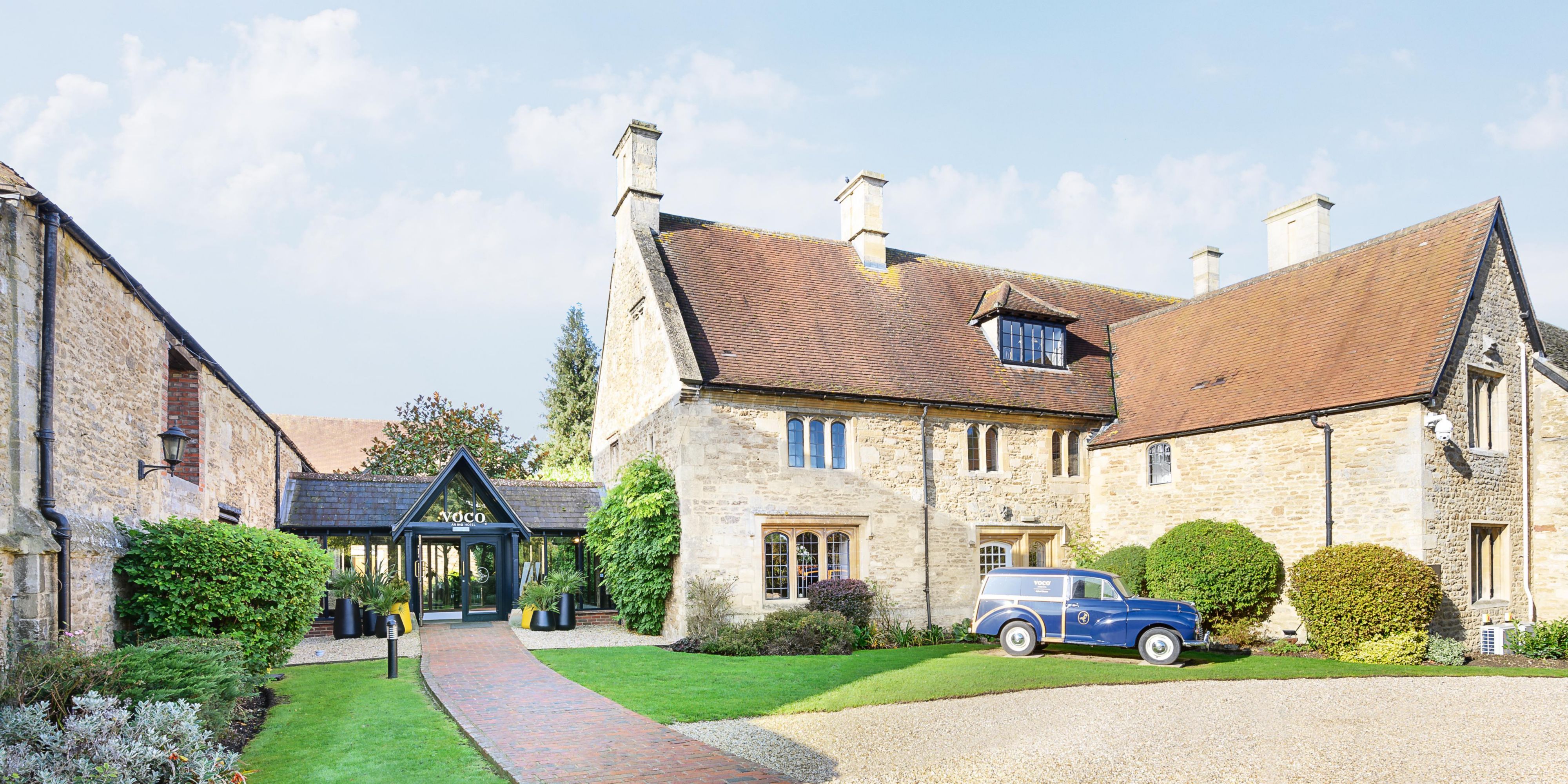 voco Oxford Thames Gallery