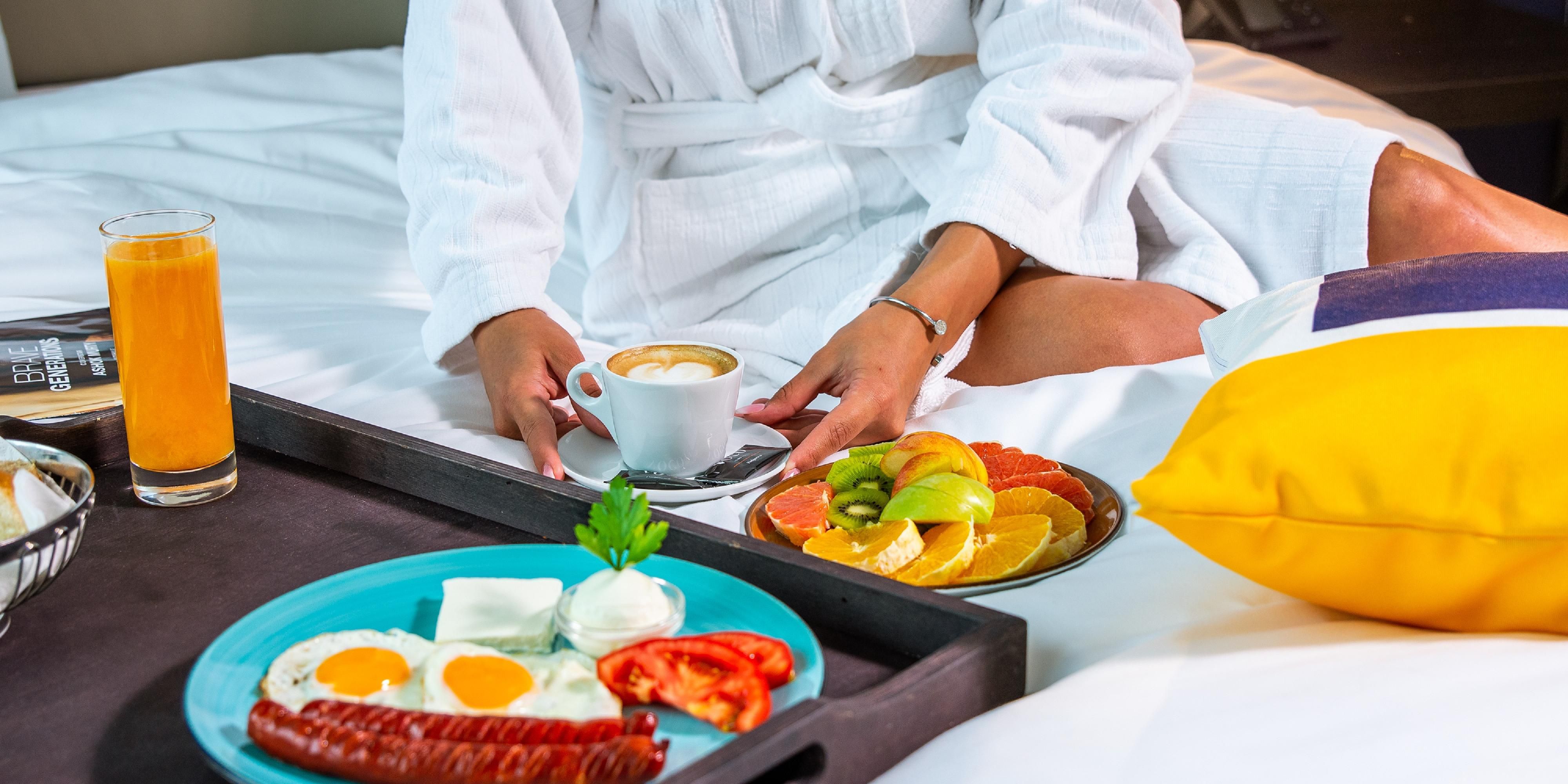 In room dining. 
Please order the desired meal order at least half an hour before planned consumption. To make an order, please call the restaurant number ”016”/ the button on the phone. 