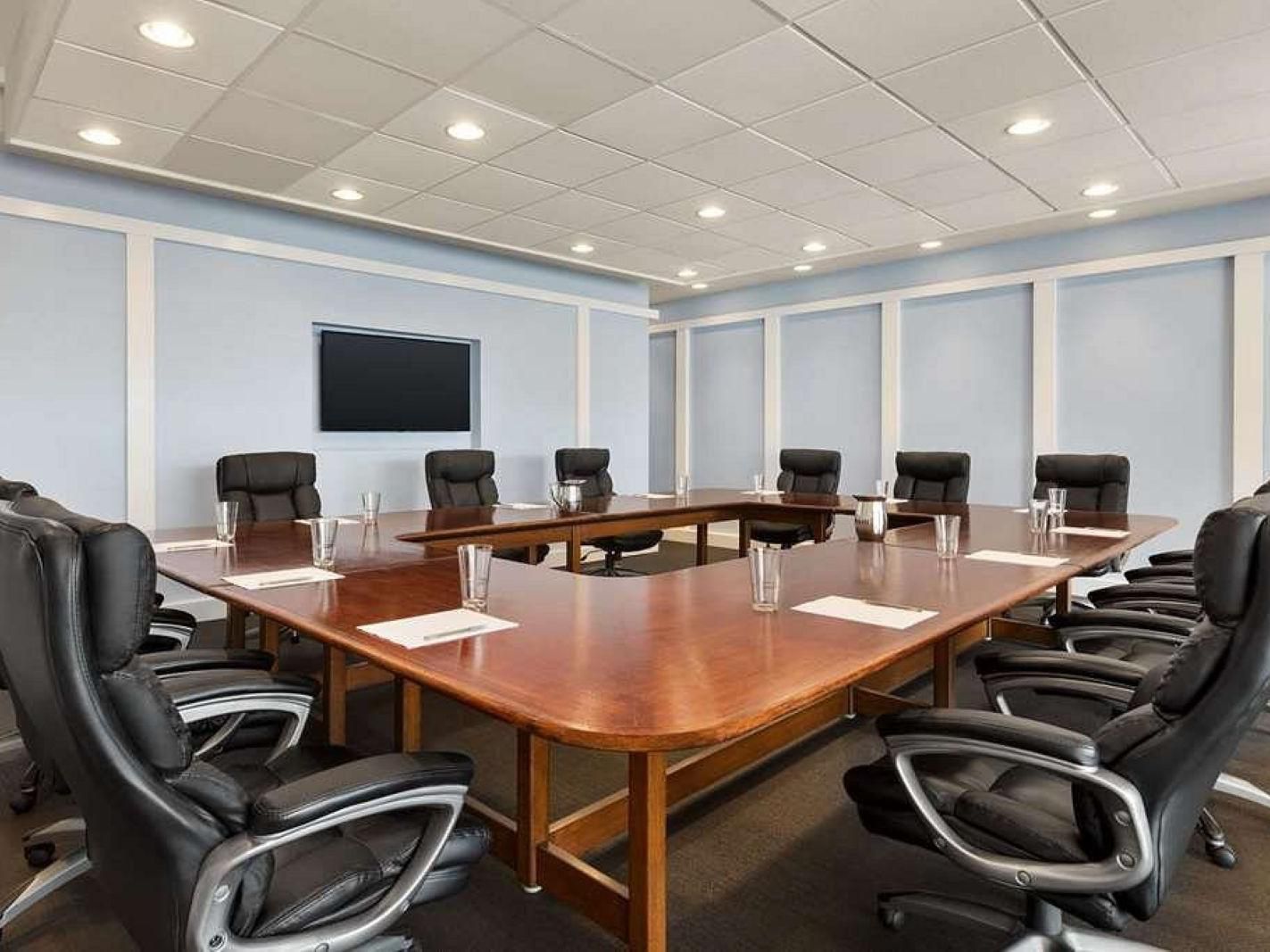 From elegant ballrooms to scenic outdoor venues overlooking the St. Lucie River, our flexible spaces are perfect for hosting. Whether planning a corporate event, a family-friendly celebration, or searching for a Port St. Lucie wedding venue, our expert planners and all-inclusive convenience will make your event seamless and memorable.