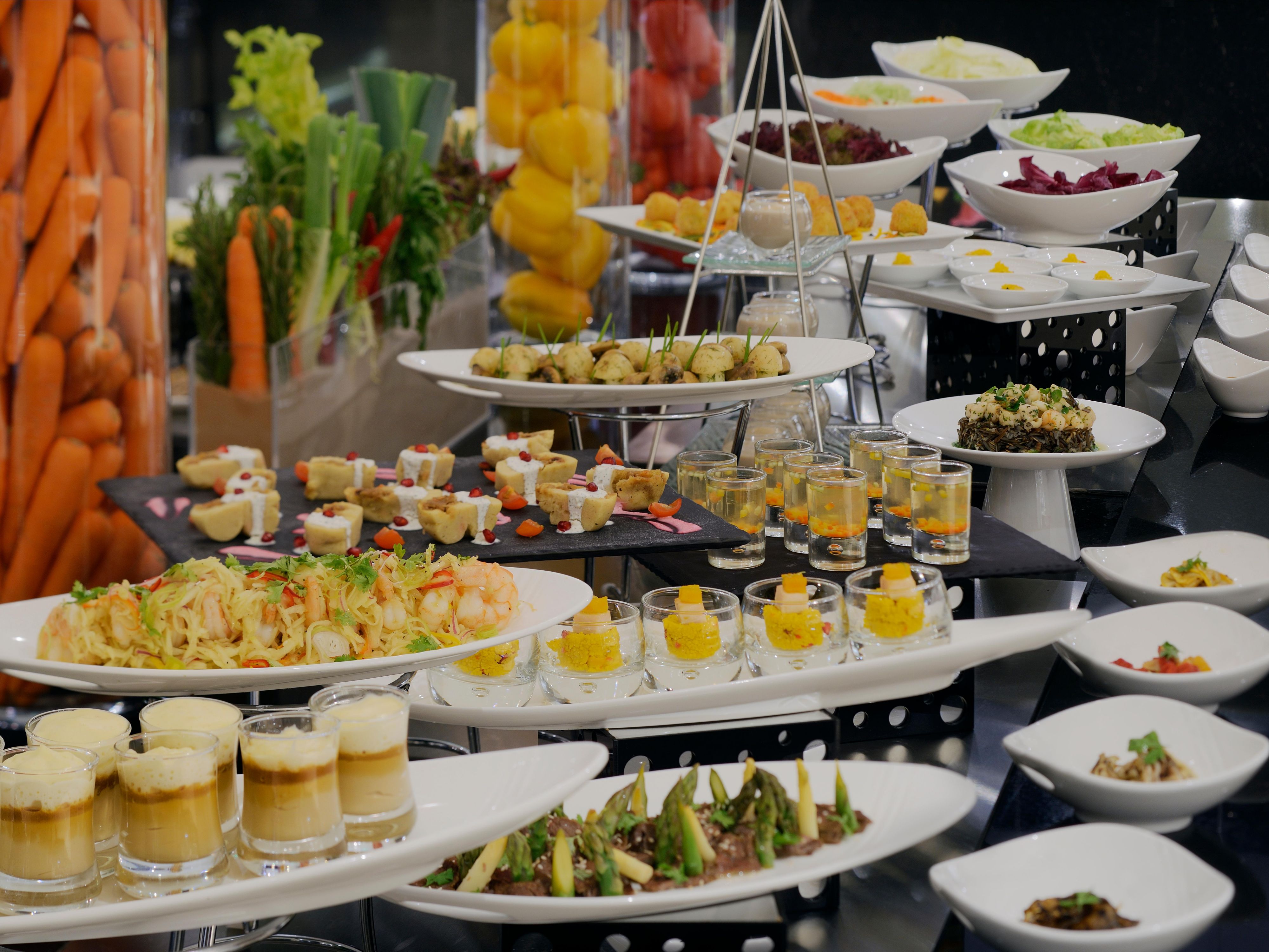 Friday Brunch at Horizon Restaurant